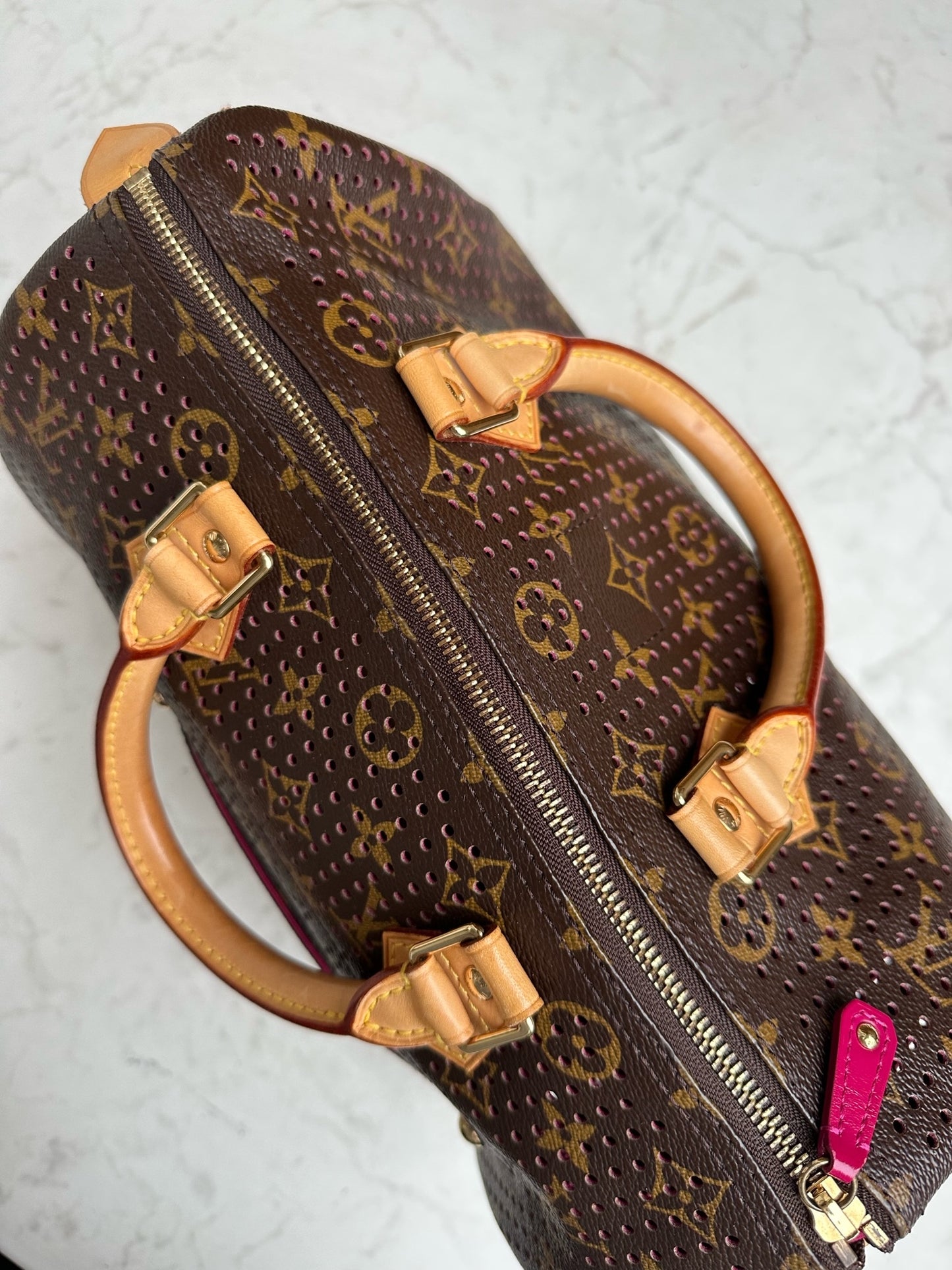 perforated Speedy 30