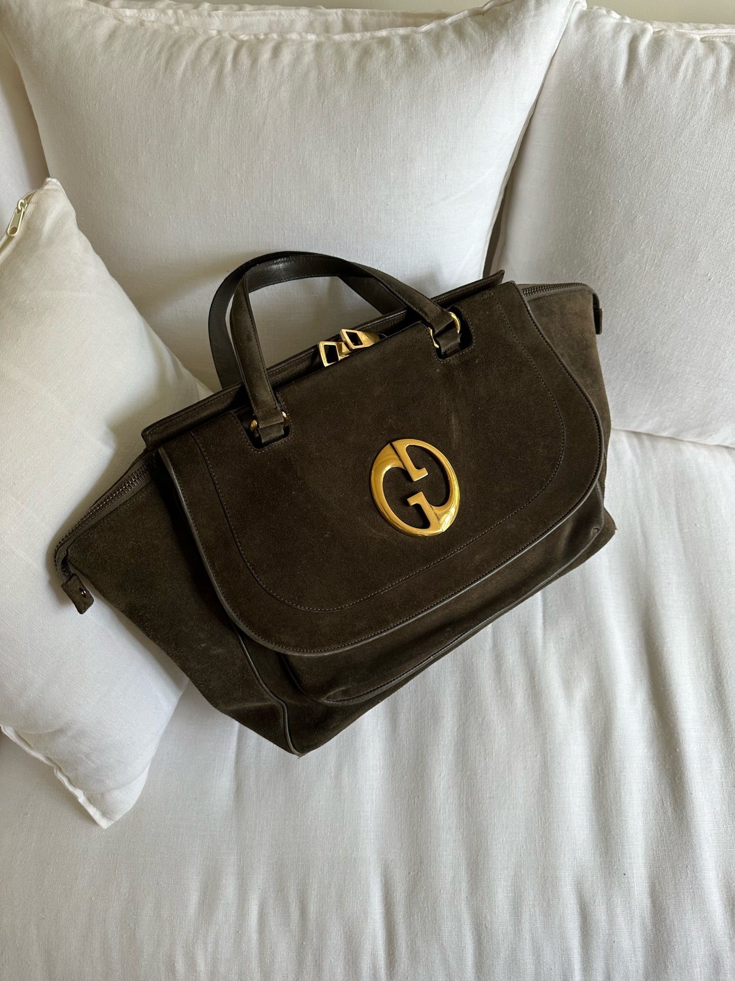 Vintage travel bag