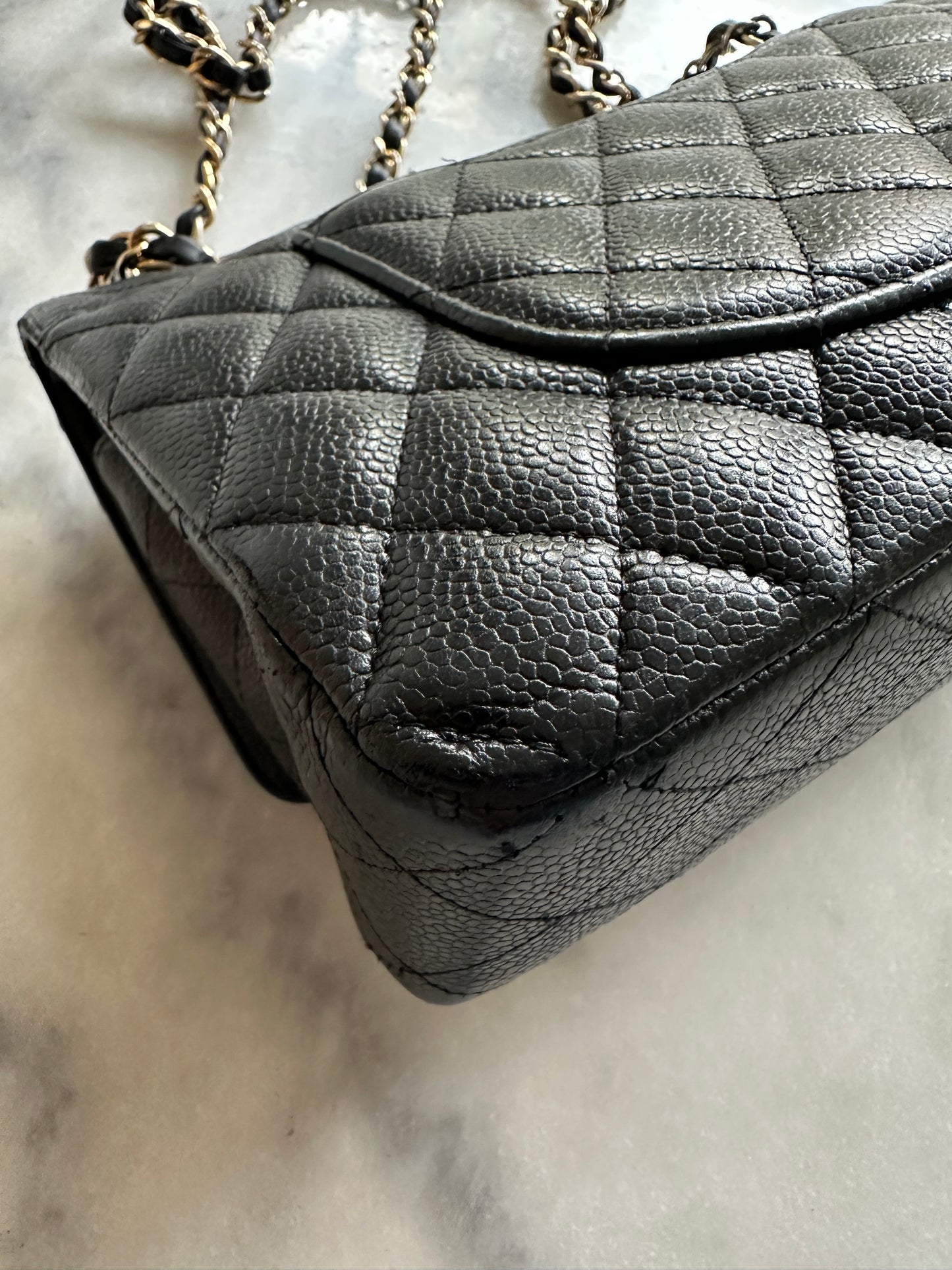Chanel classic flap caviar