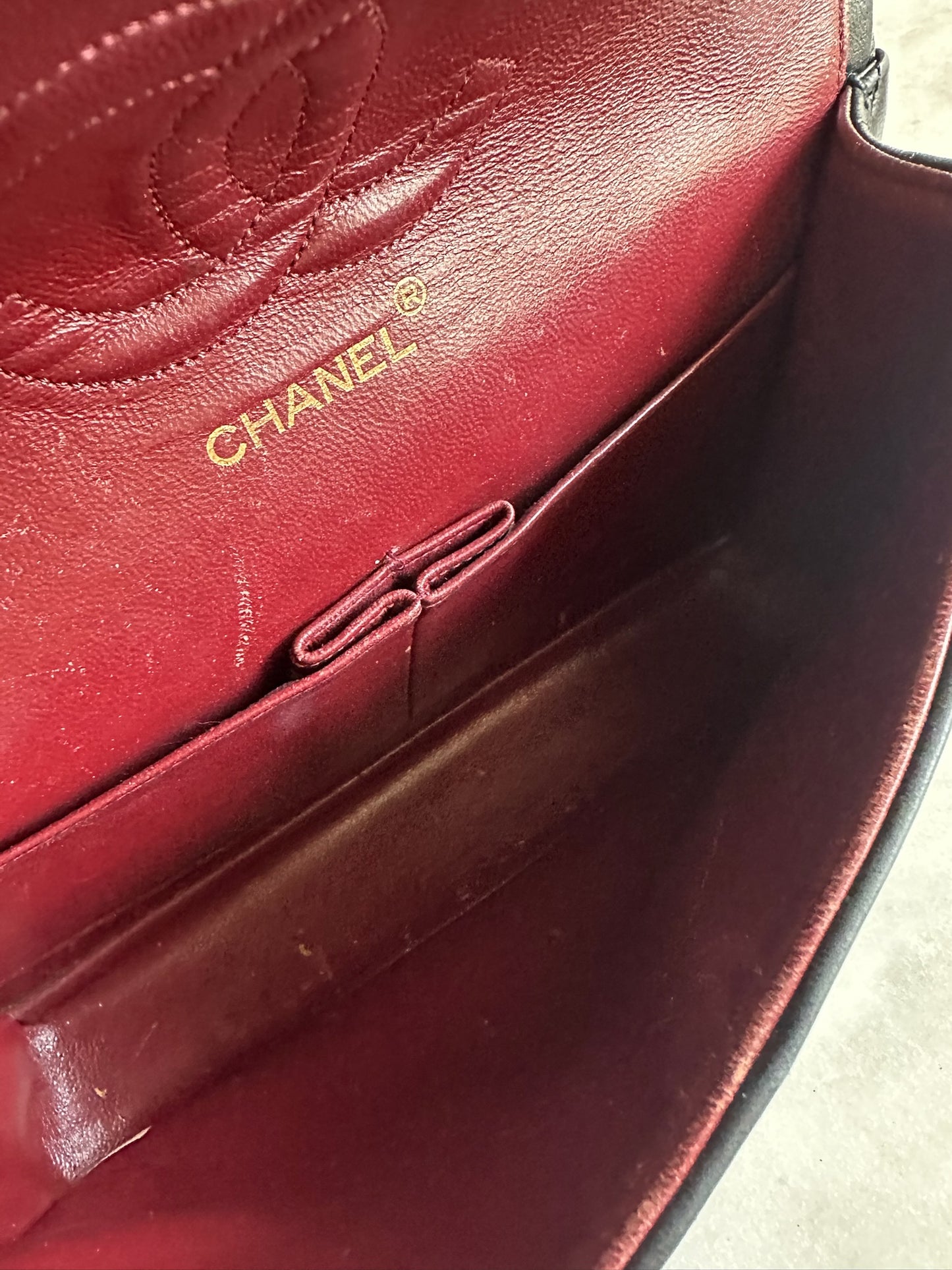 Medium Classic double flap