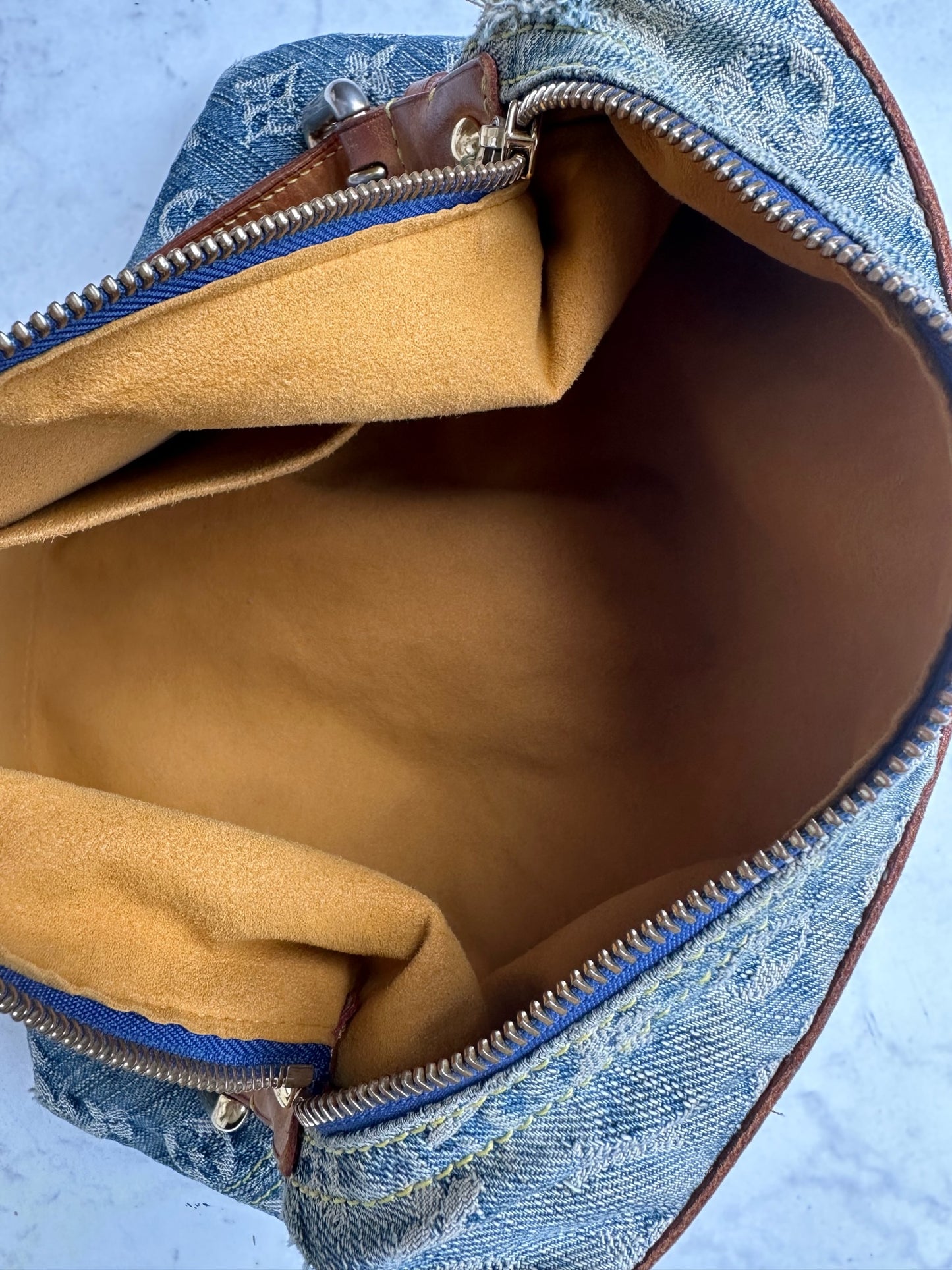 Baggy in blue denim canvas