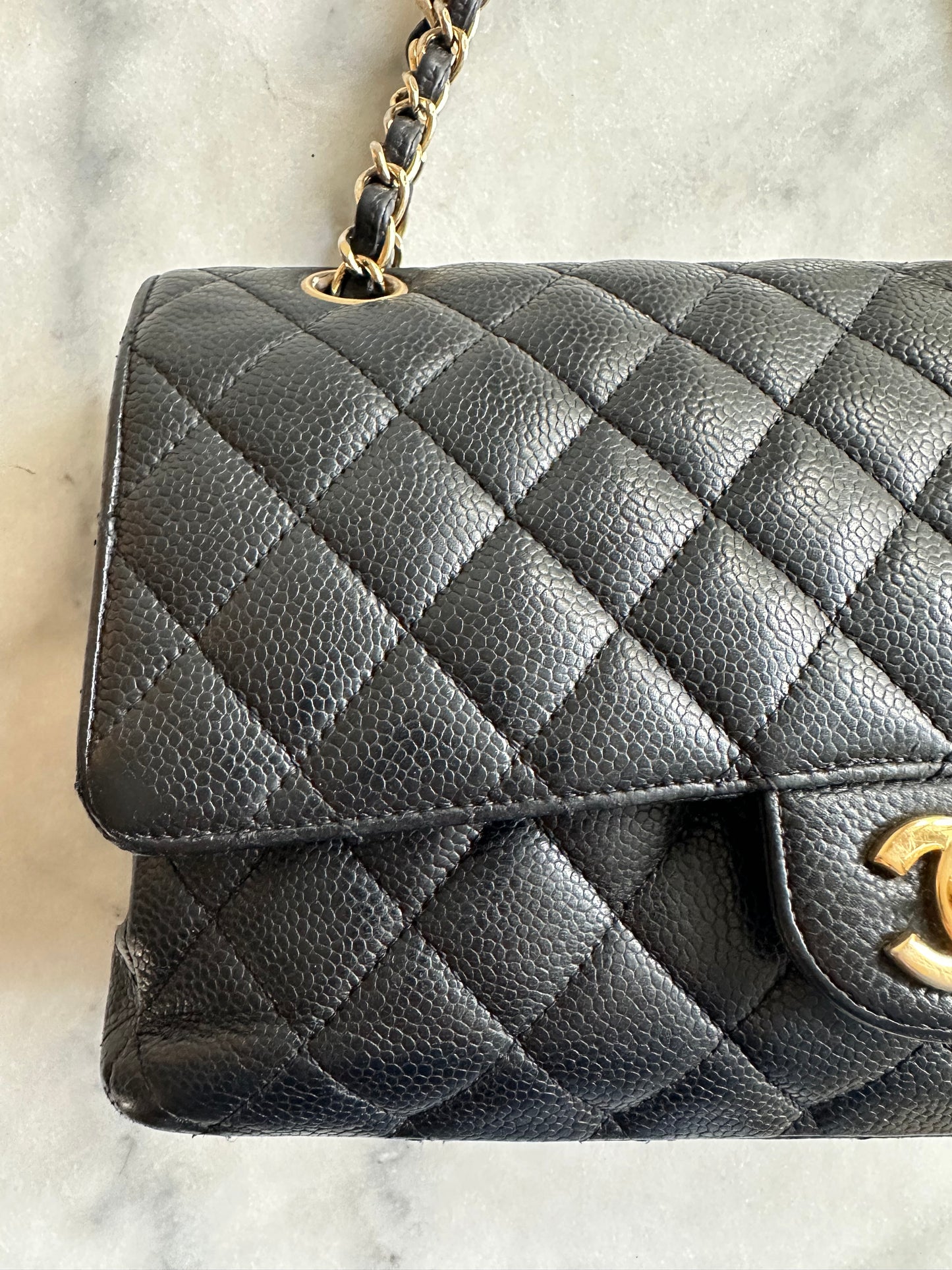 Chanel classic flap caviar