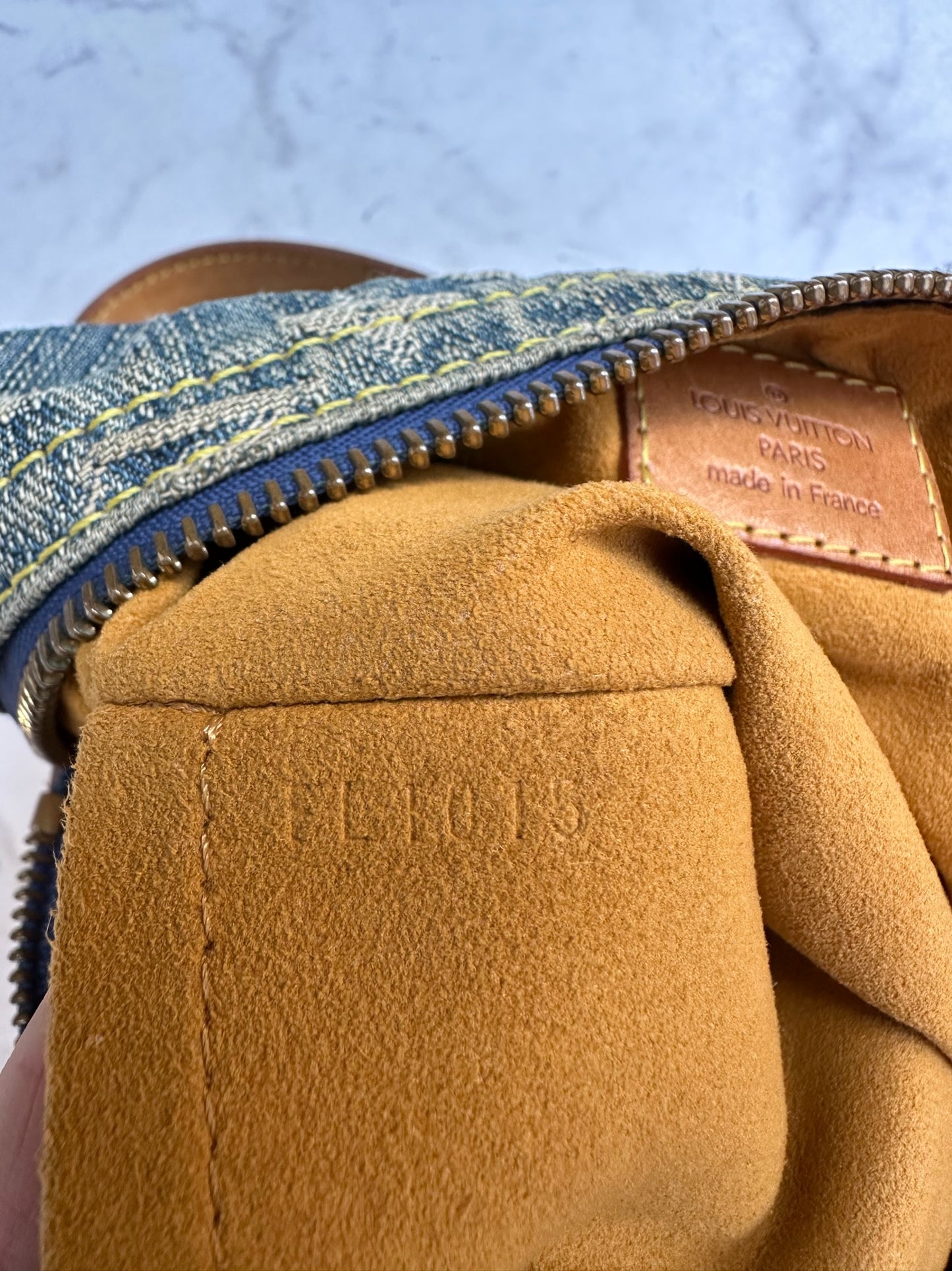 Baggy in blue denim canvas