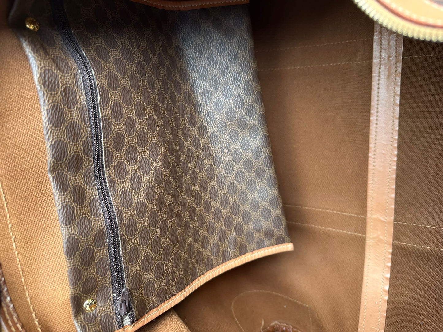 triomphe travel bag