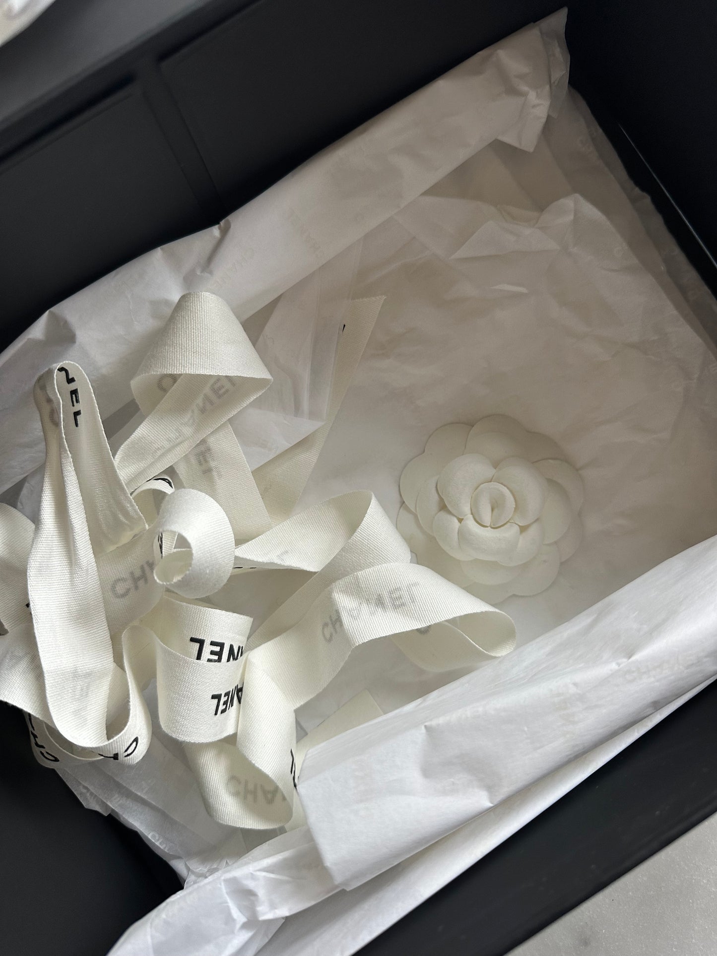 Chanel classic flap caviar