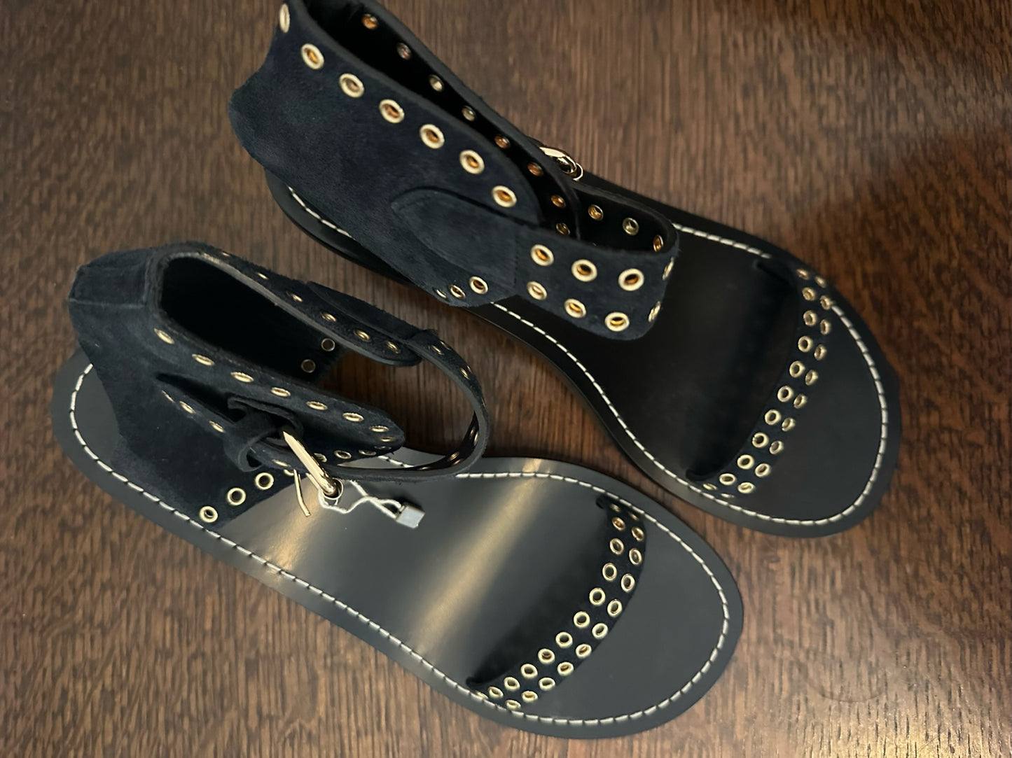 Jionee Eyelet city sandals Size 39 EU