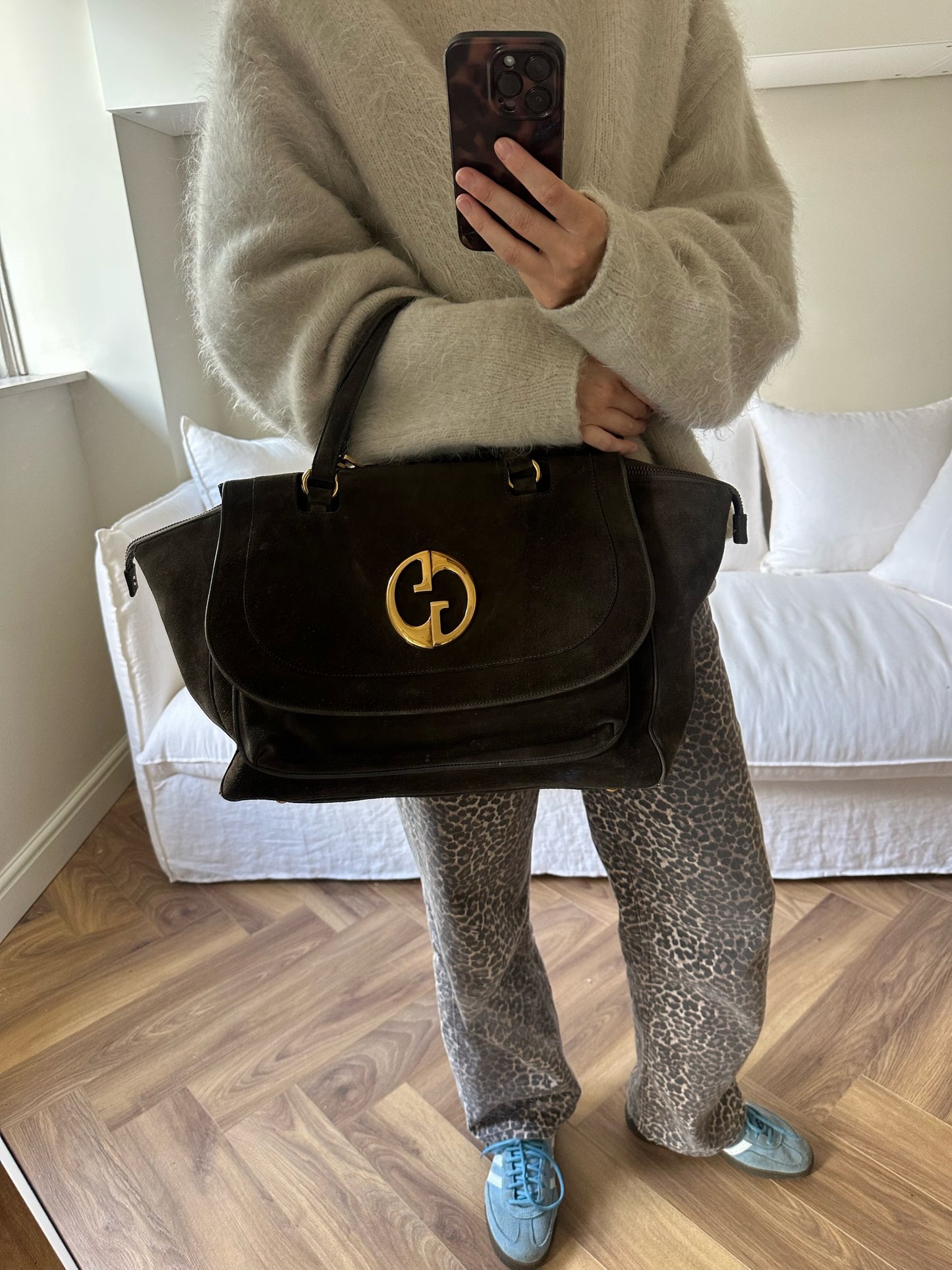 Vintage travel bag