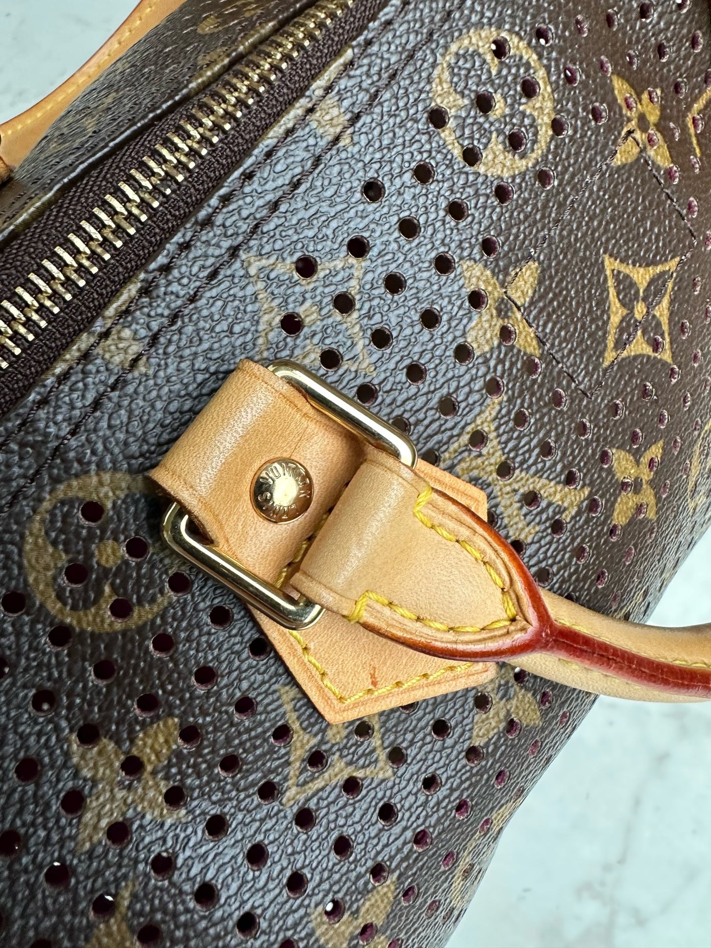 perforated Speedy 30