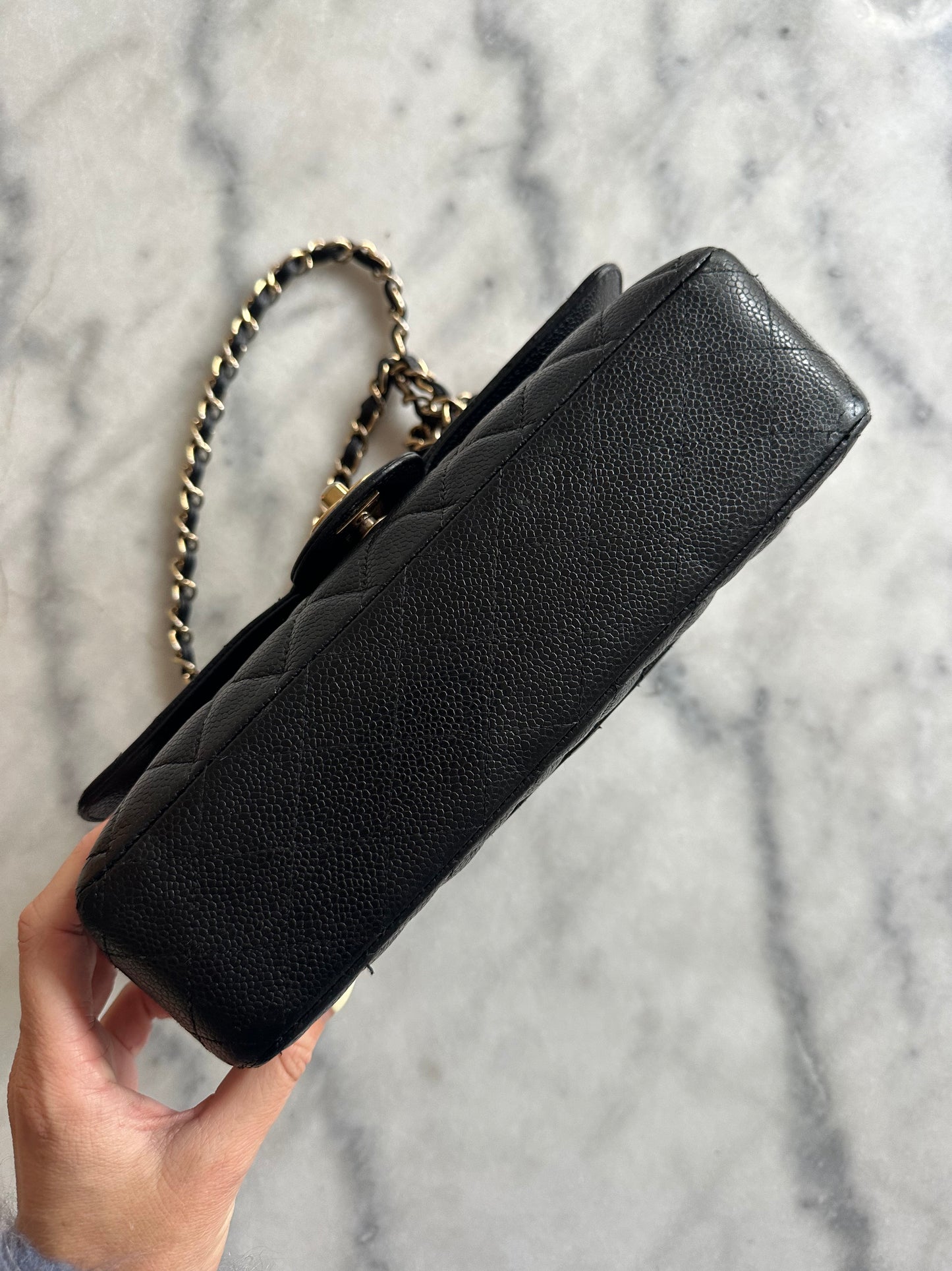 Chanel classic flap caviar