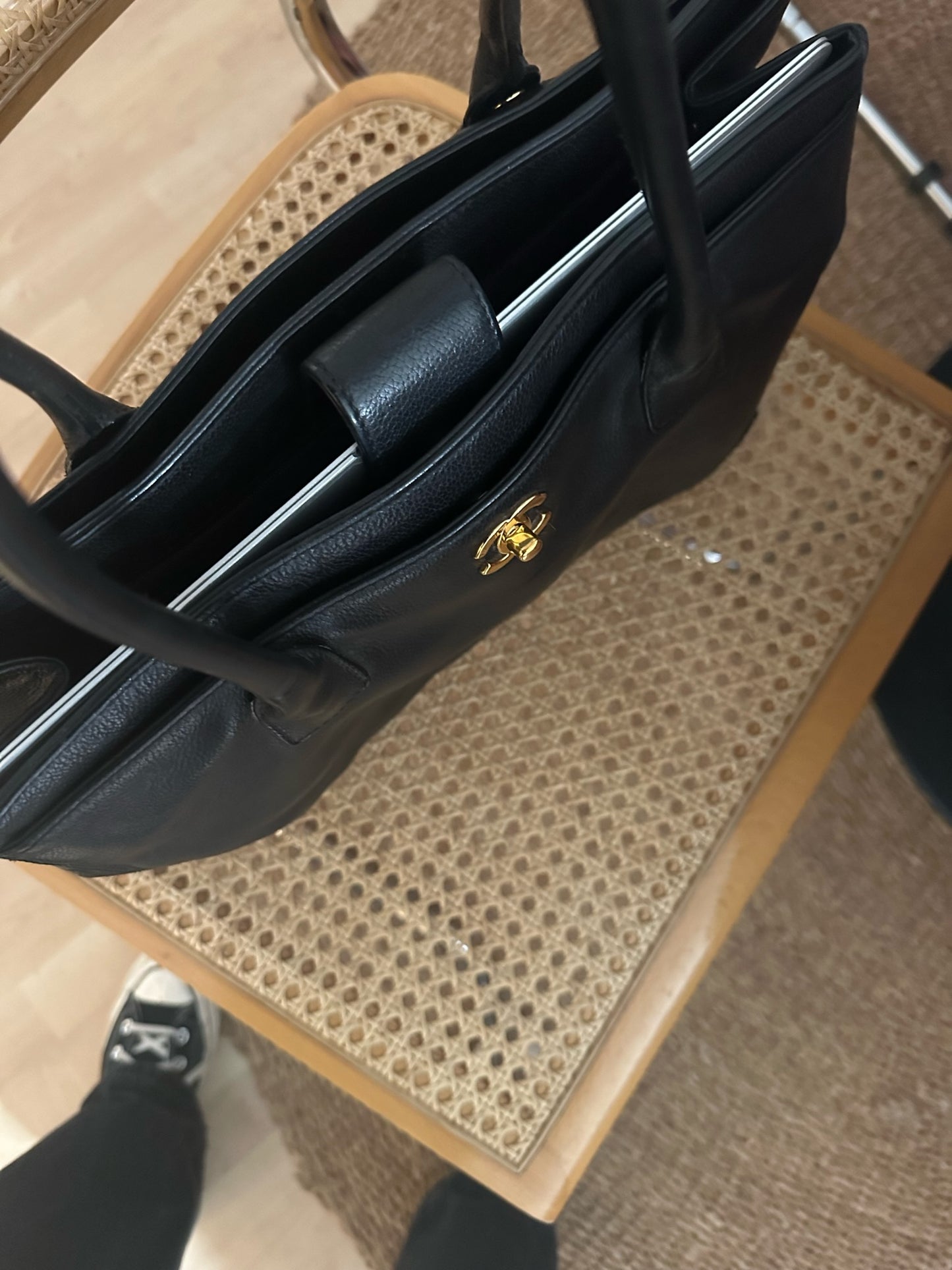 Leather handbag
