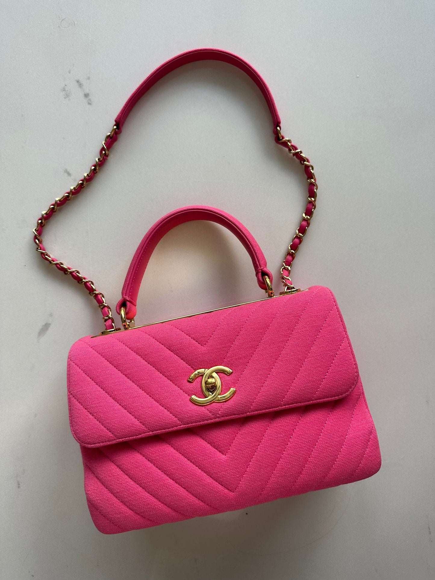 Trendy CC Top handle