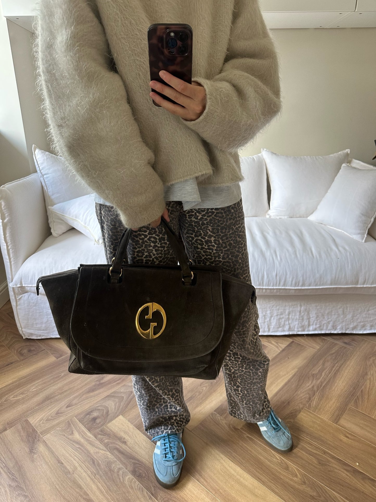 Vintage travel bag