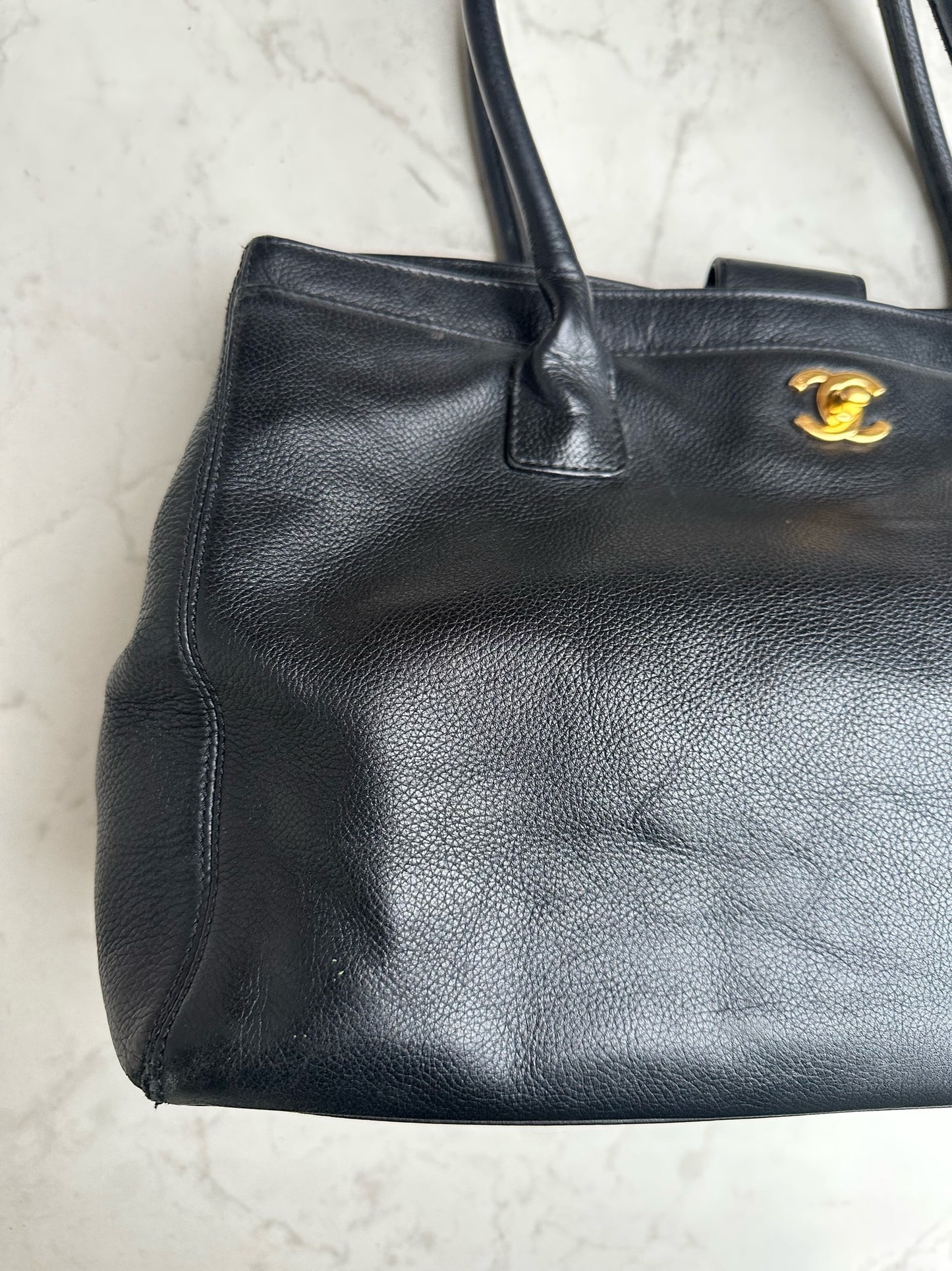 Leather handbag