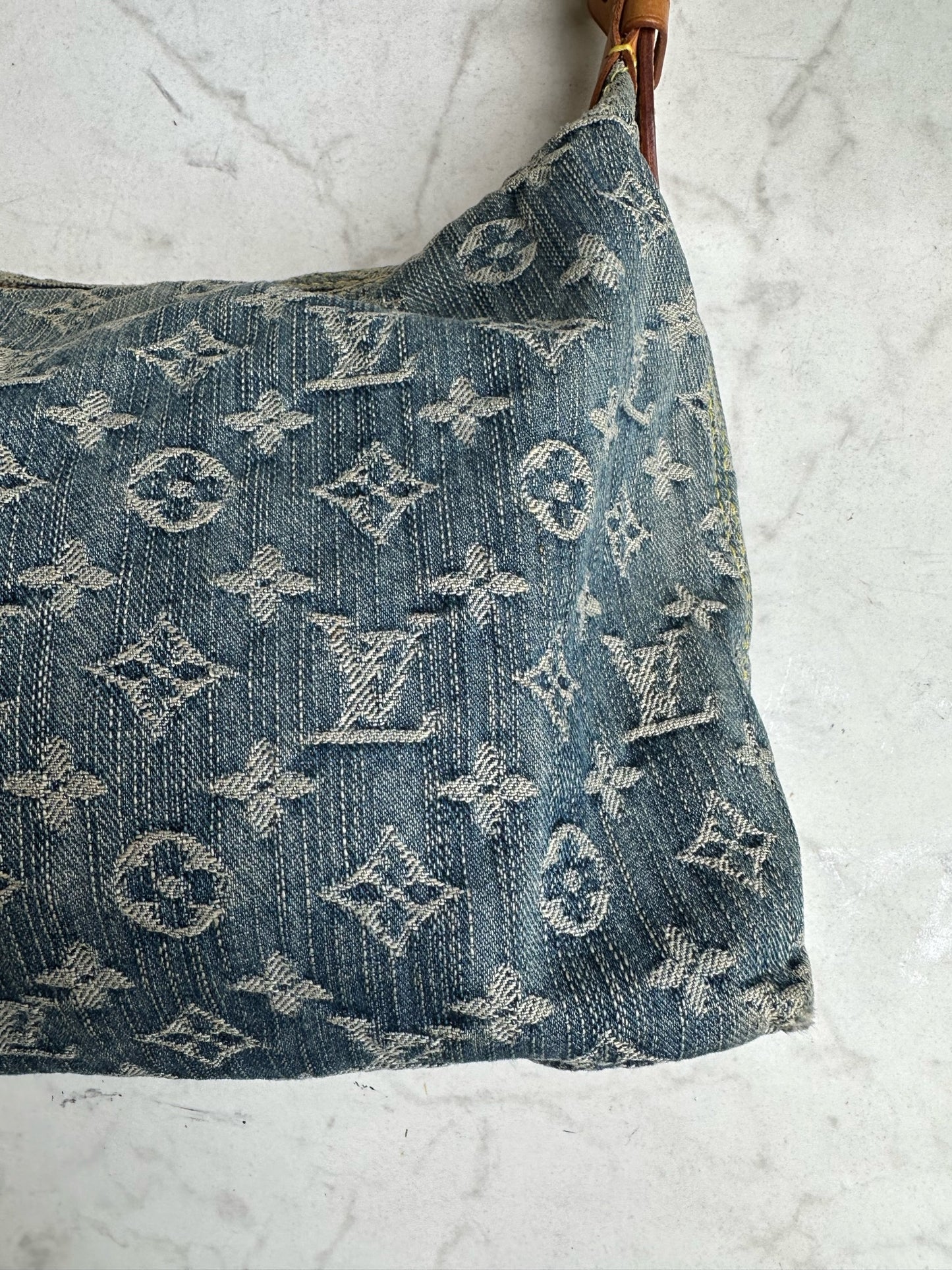 Baggy in blue denim canvas