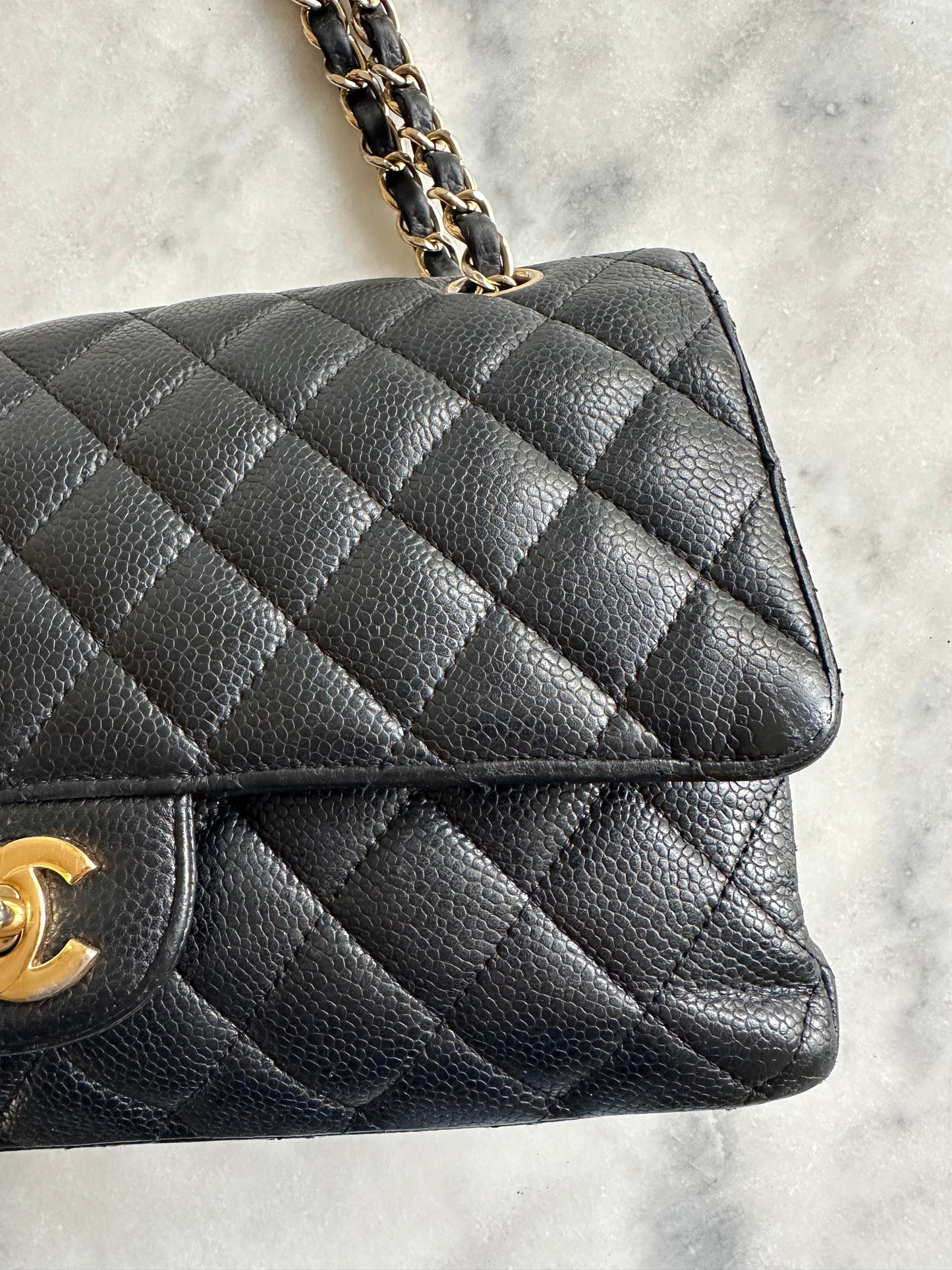 Chanel classic flap caviar