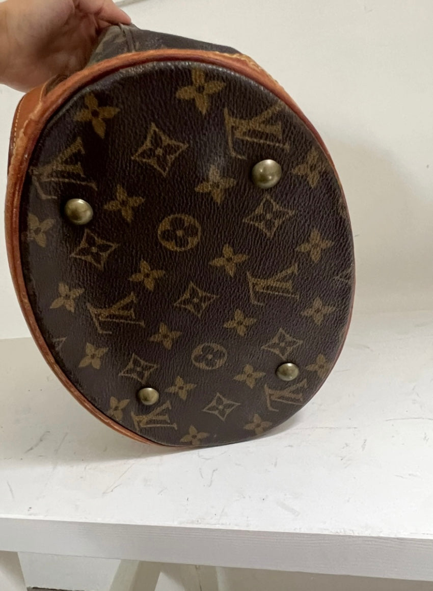 Pm bucket bag