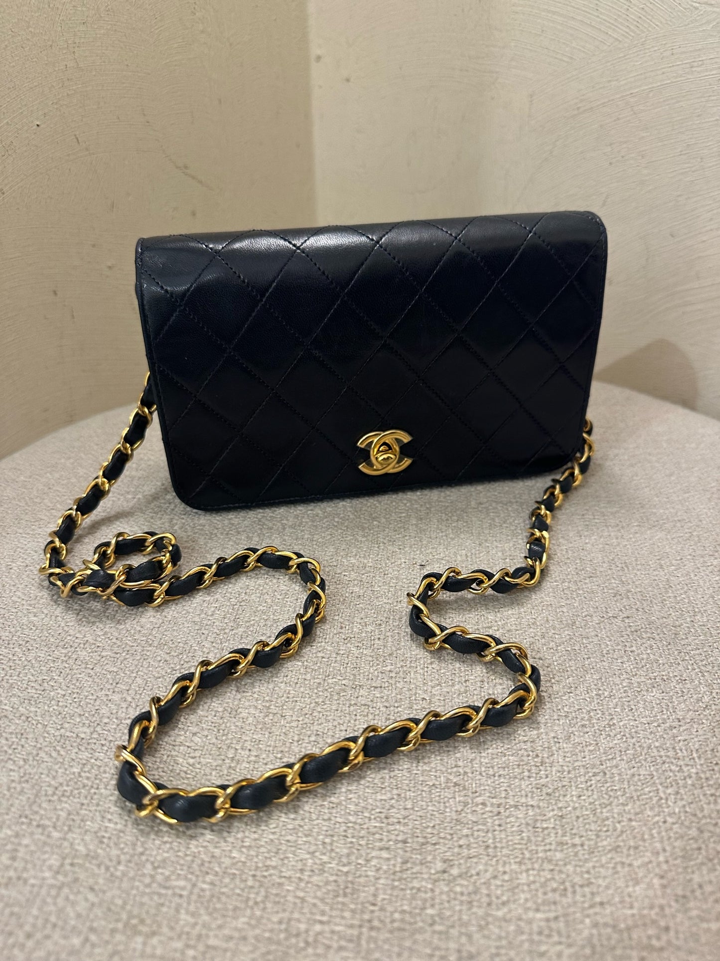 Vintage classic single flap