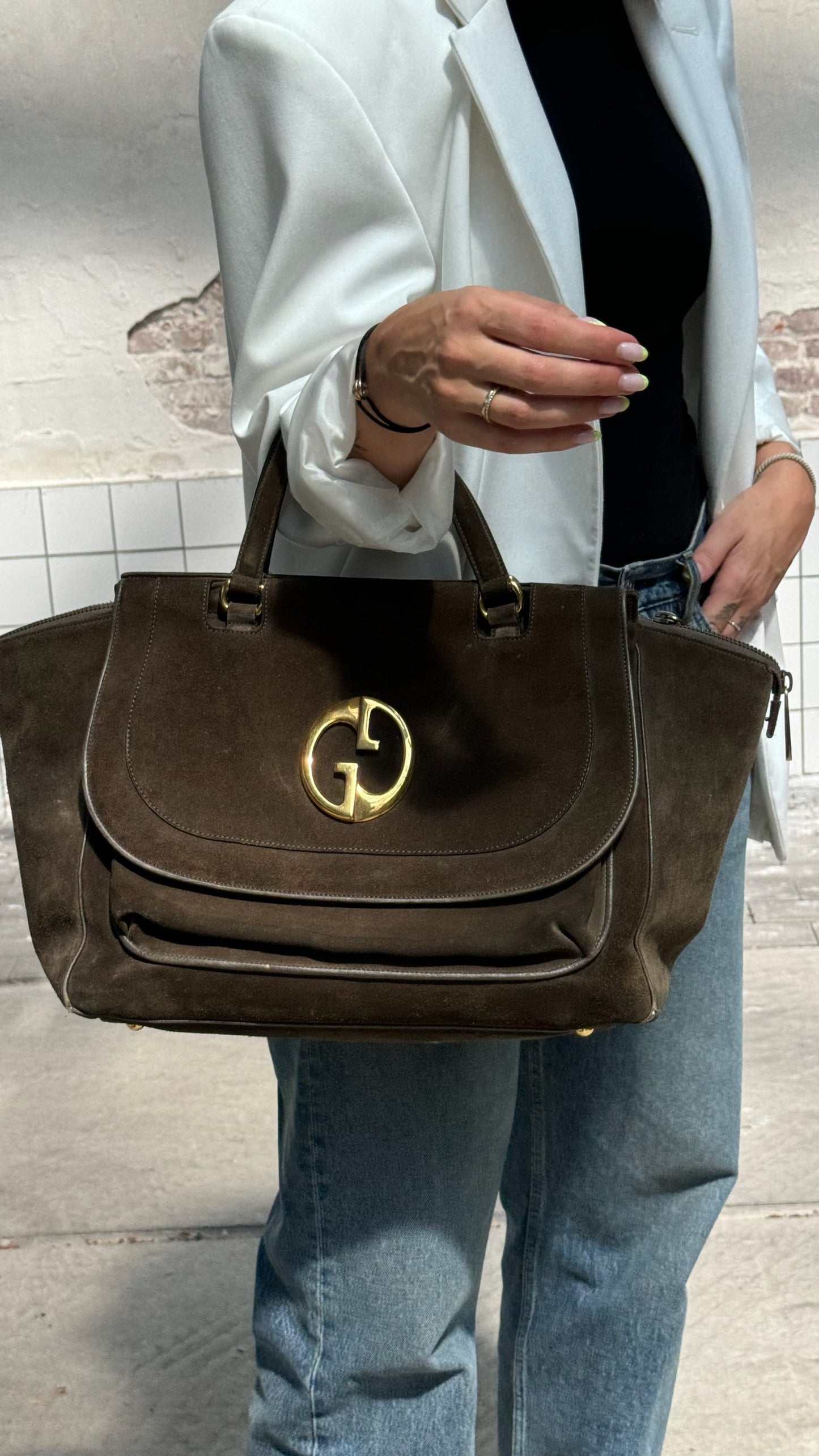 Vintage travel bag