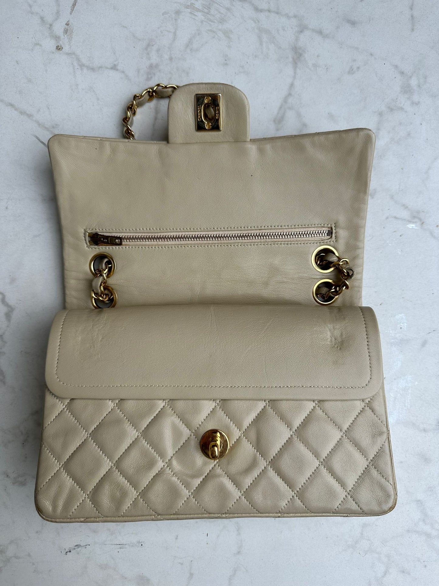 Classic double flap