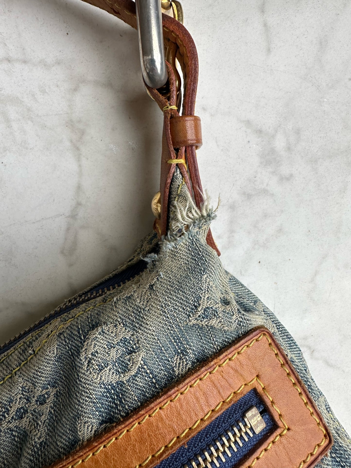 Baggy in blue denim canvas
