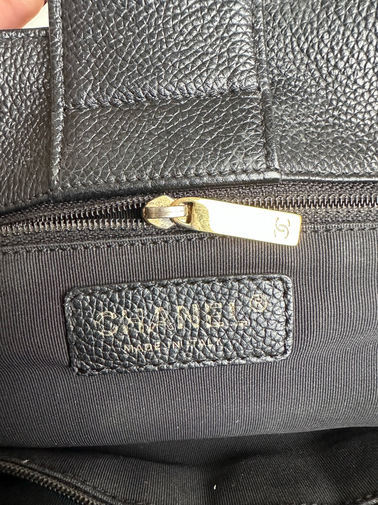 Leather handbag
