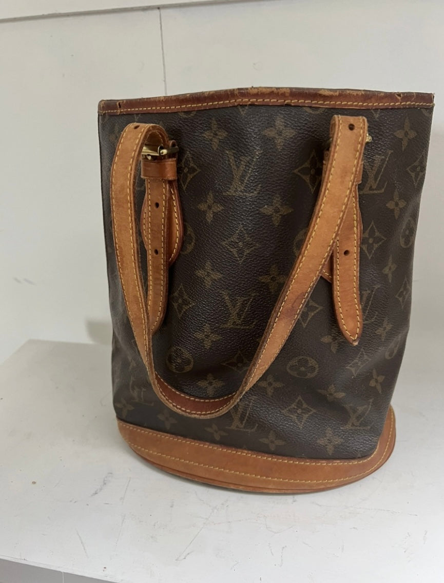Pm bucket bag