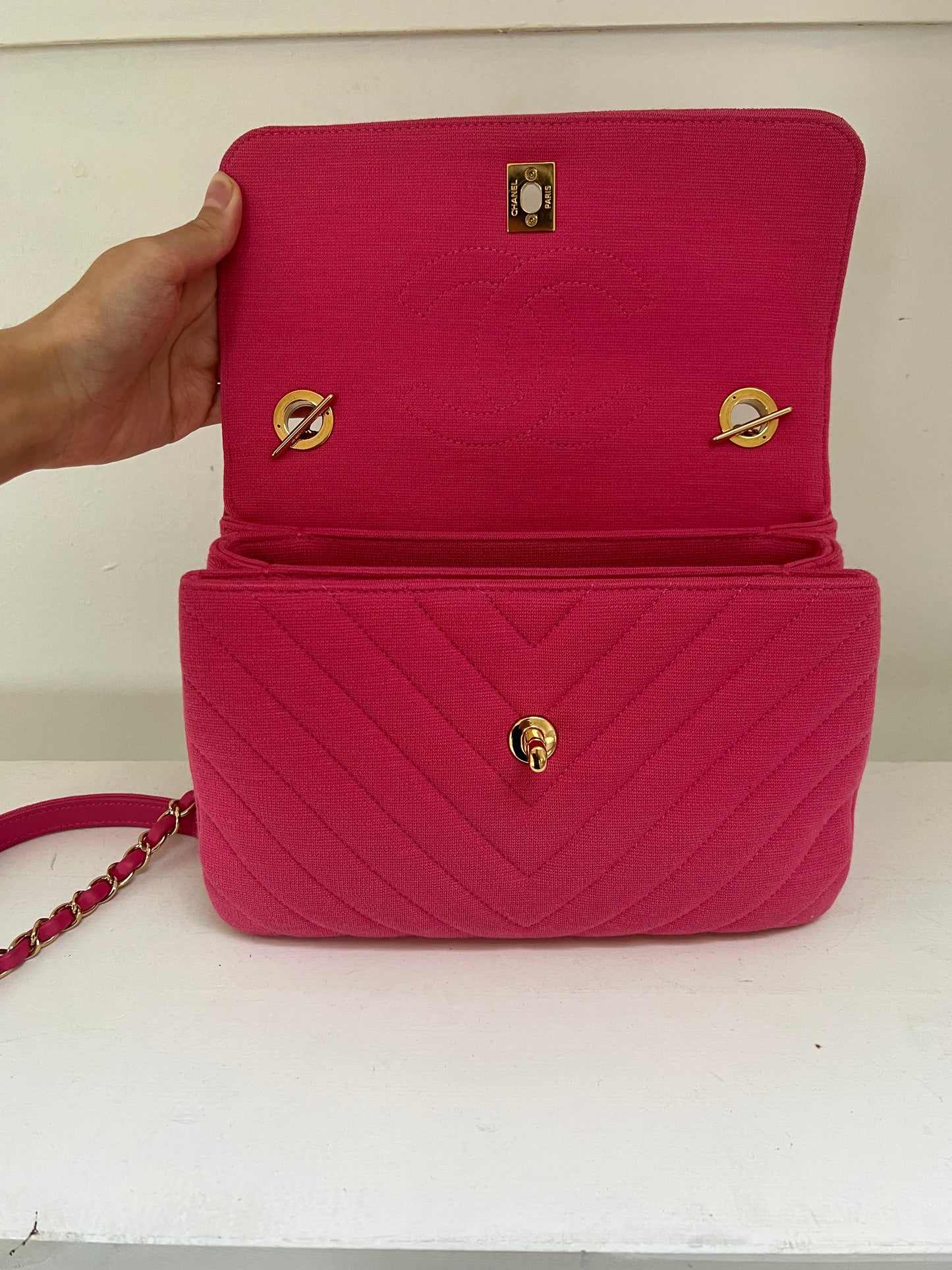 Trendy CC Top handle