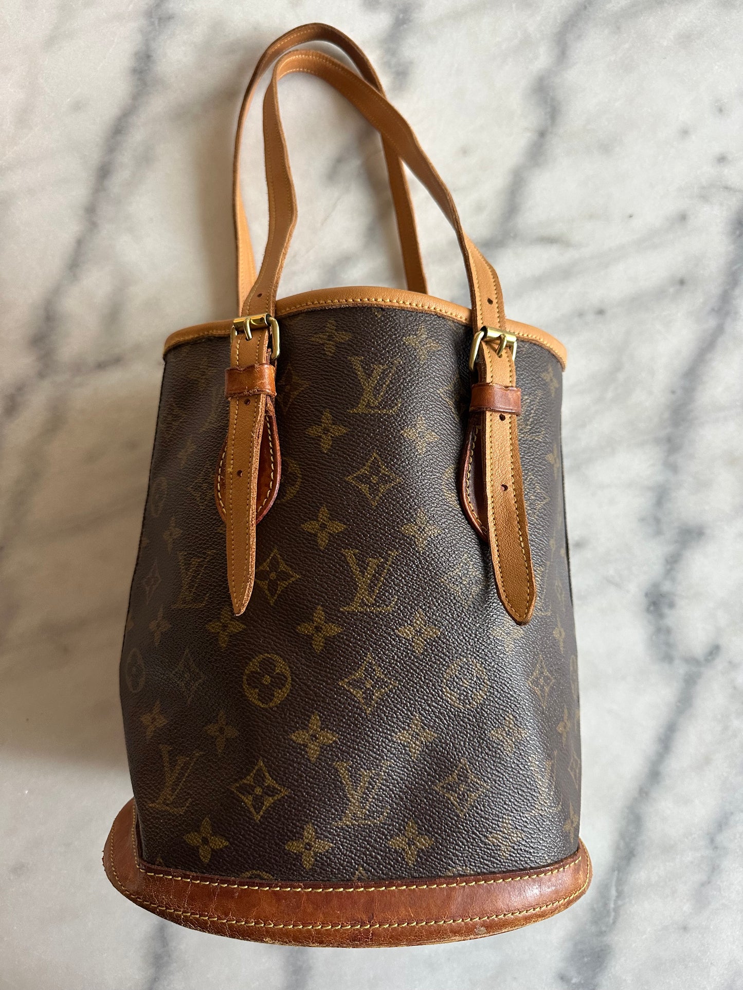 LV Bucket bag