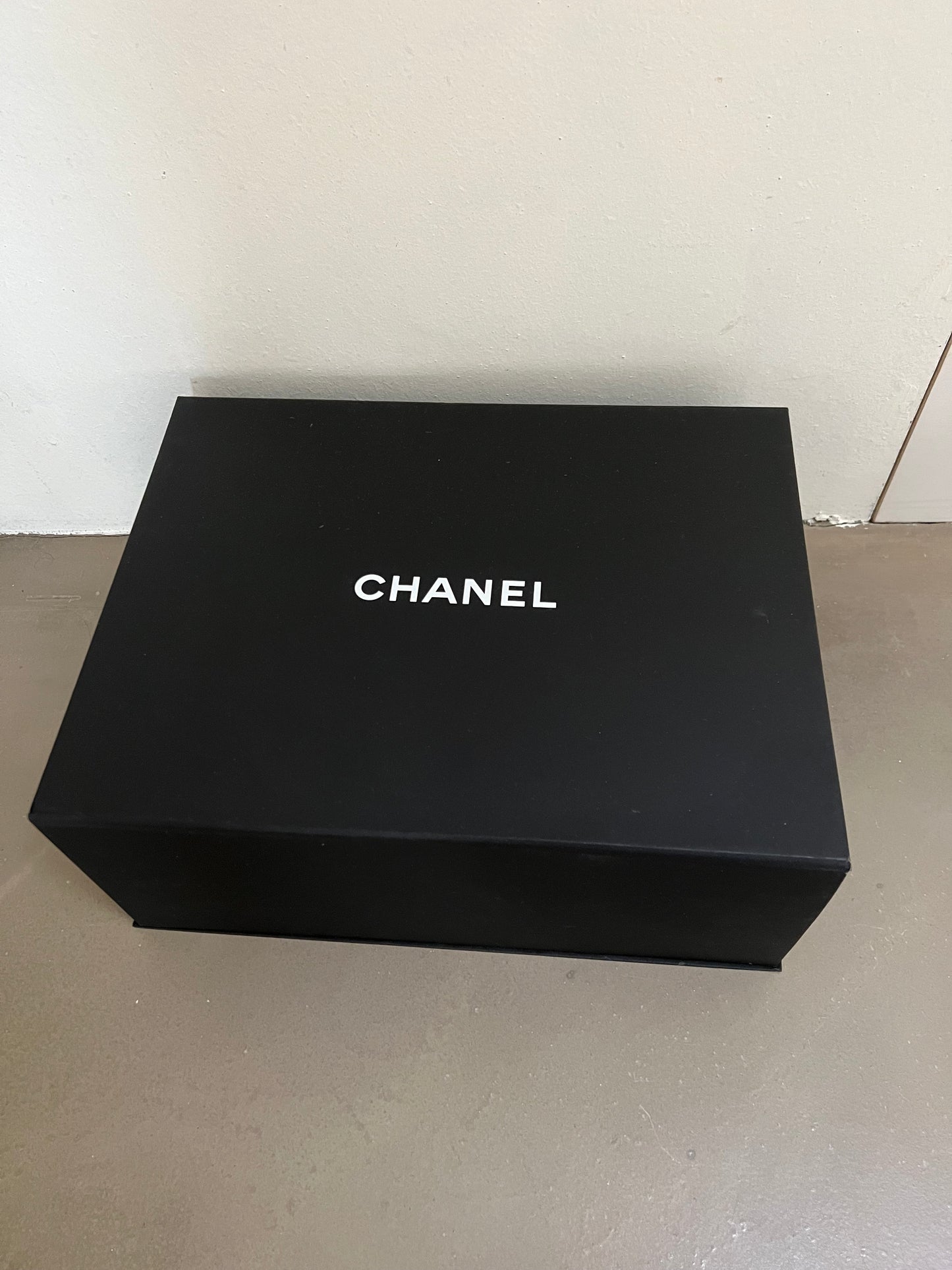 Trendy CC Top handle
