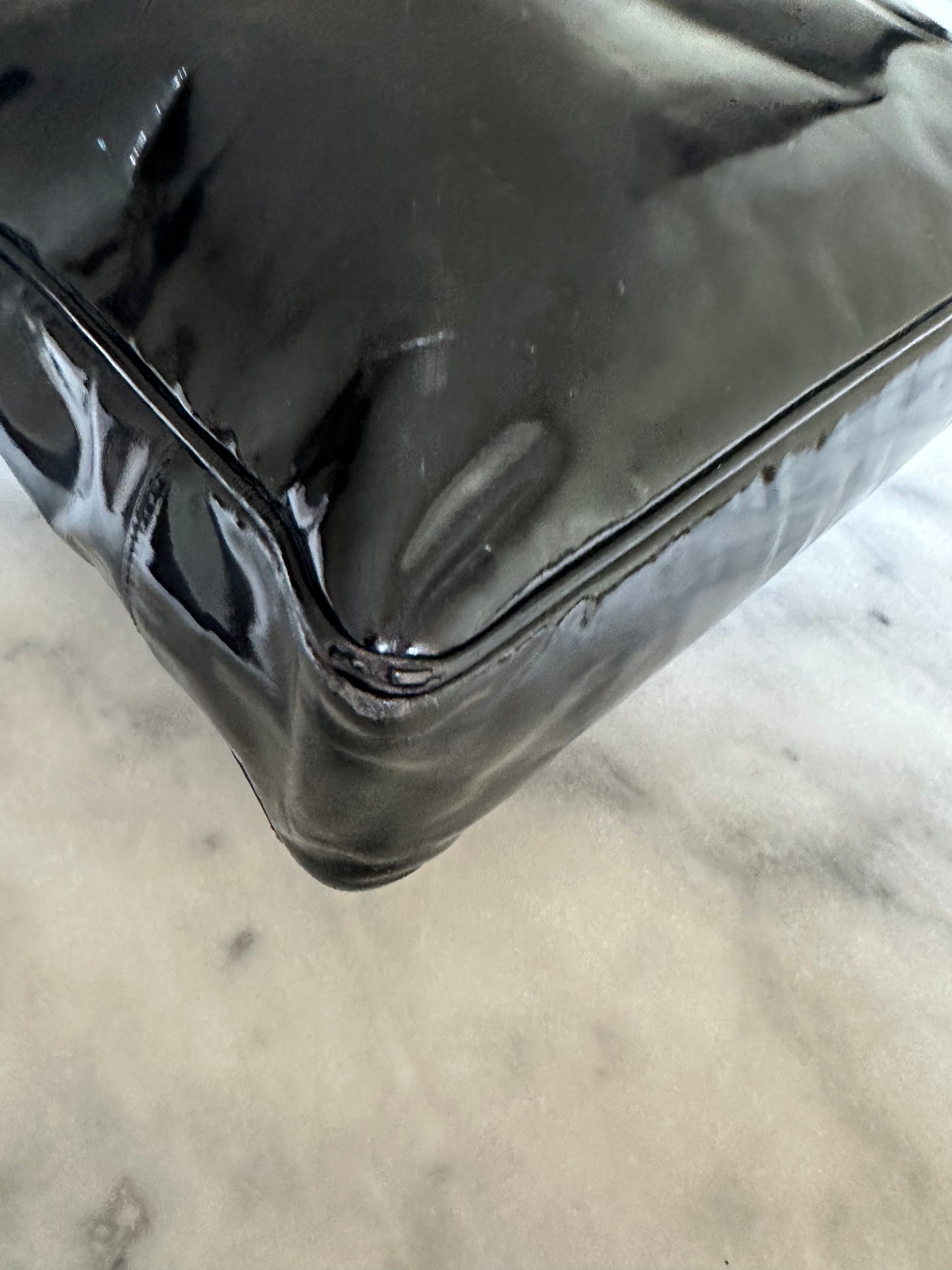 Chanel shopper black