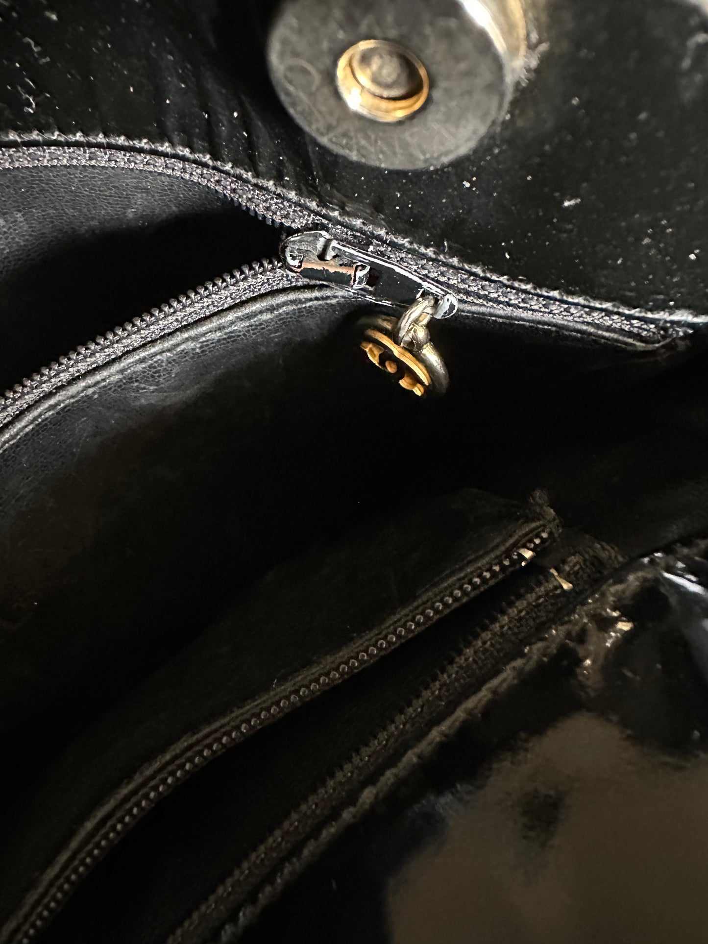 Chanel shopper black