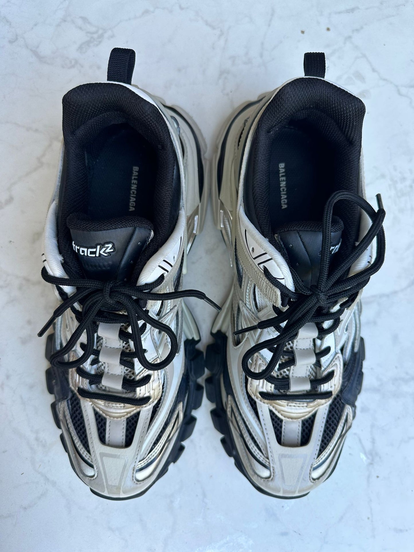 Track sneaker