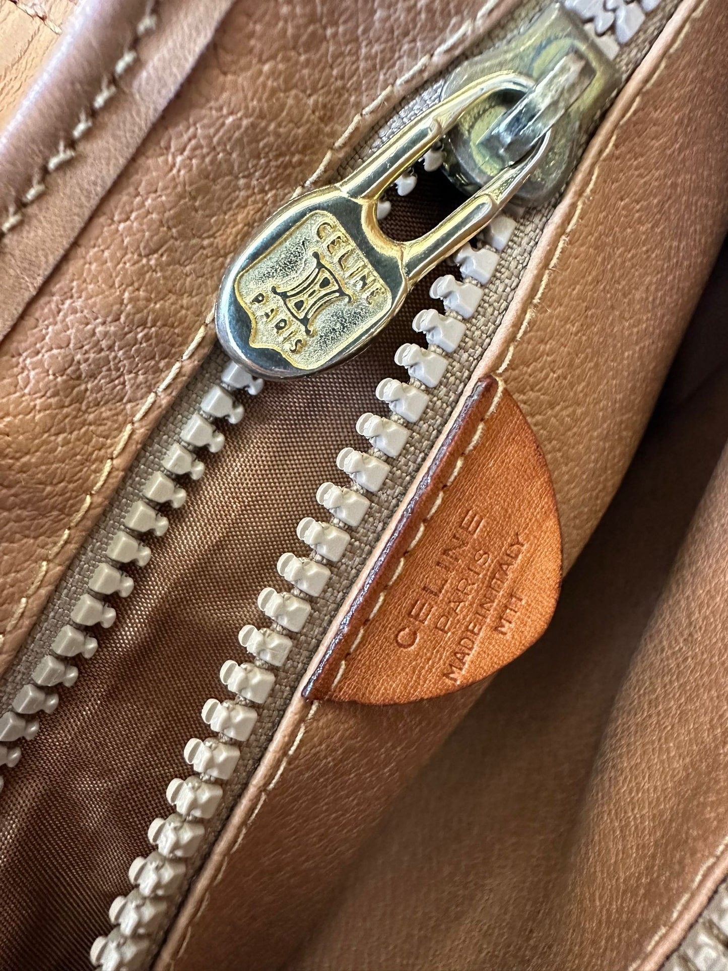 vintage triomphe bag