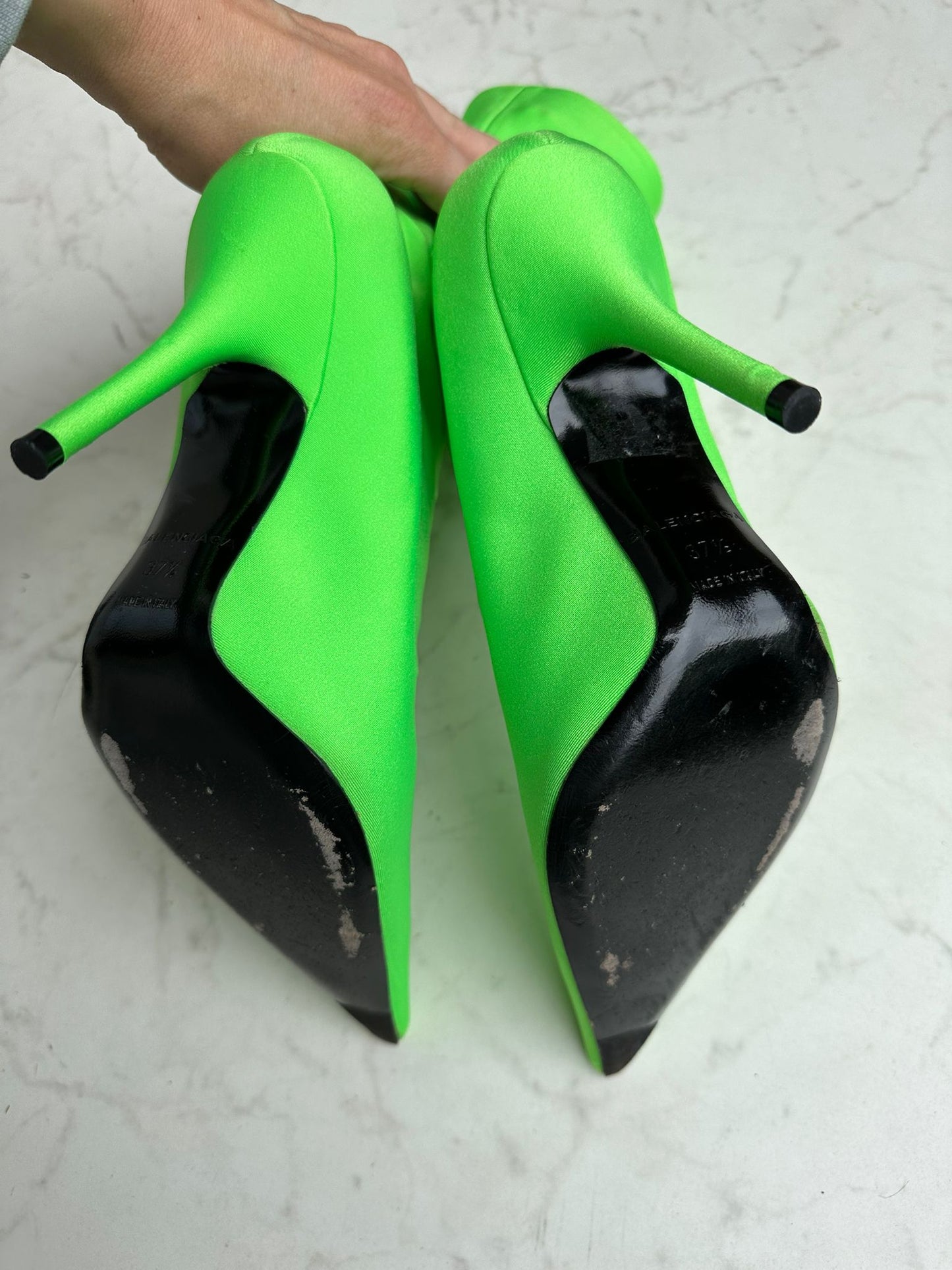 Knife heels