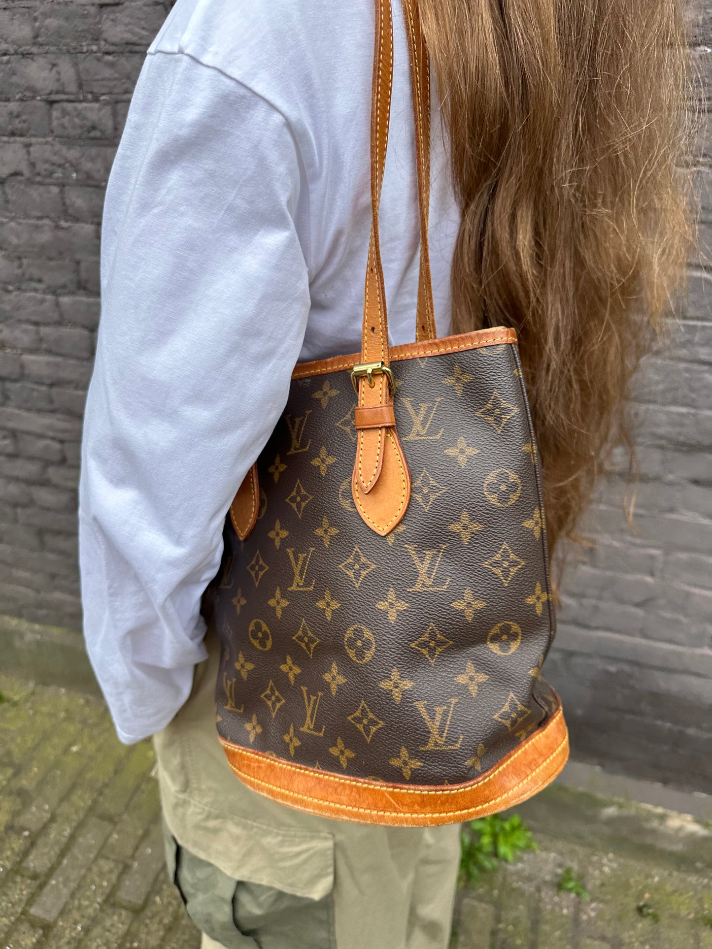 Vintage bucket PM bag