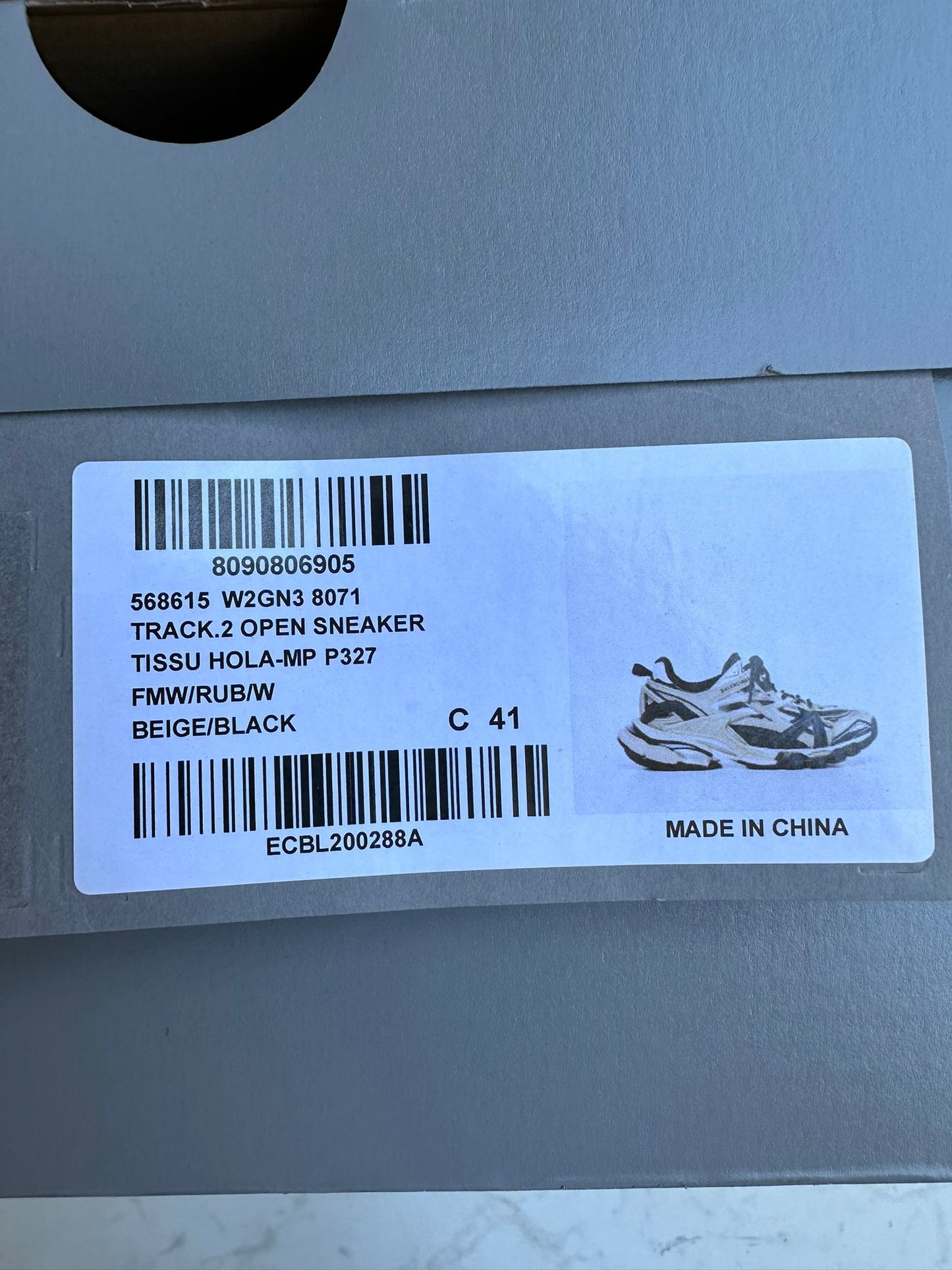 Track sneaker