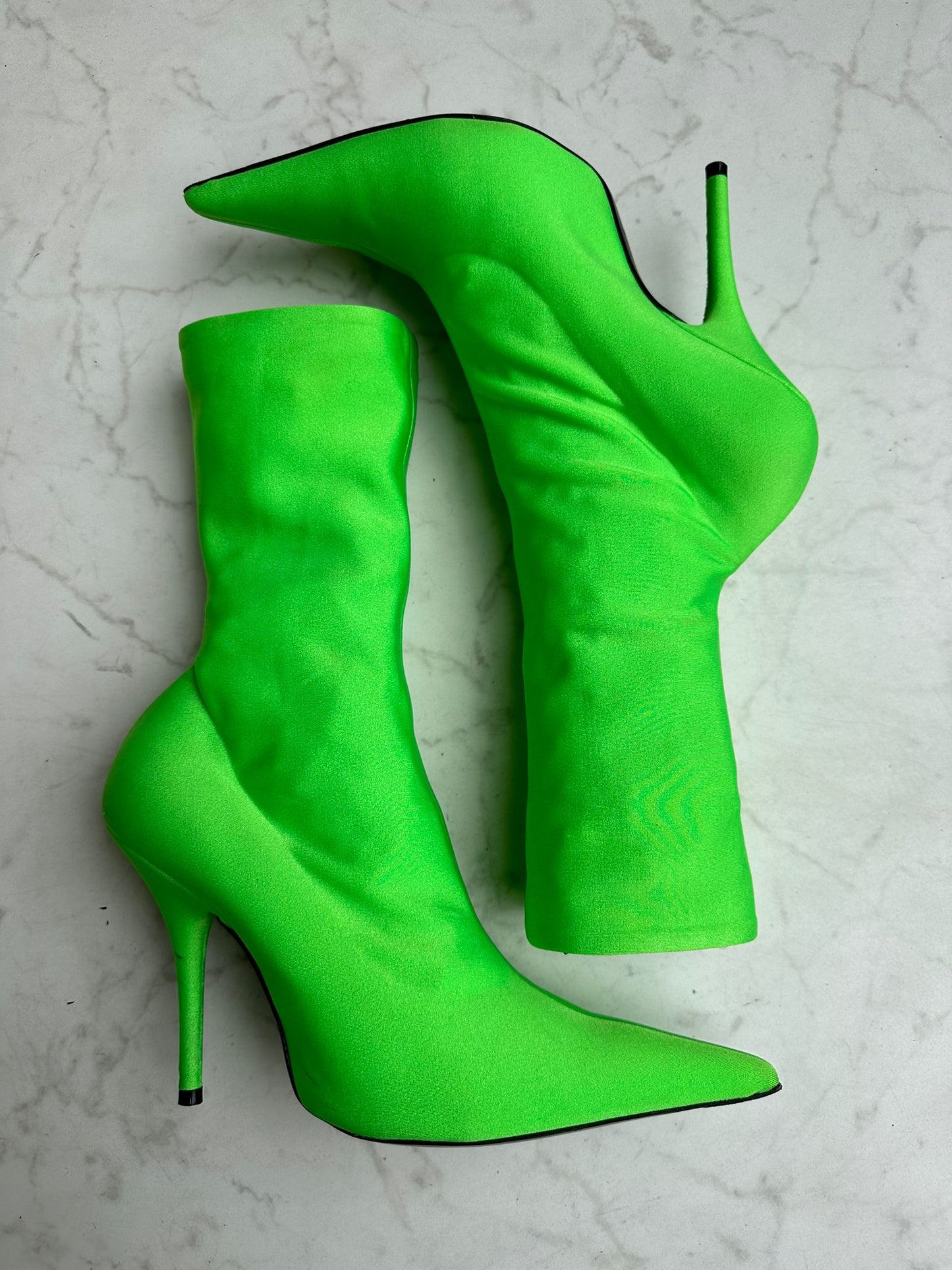 Knife heels