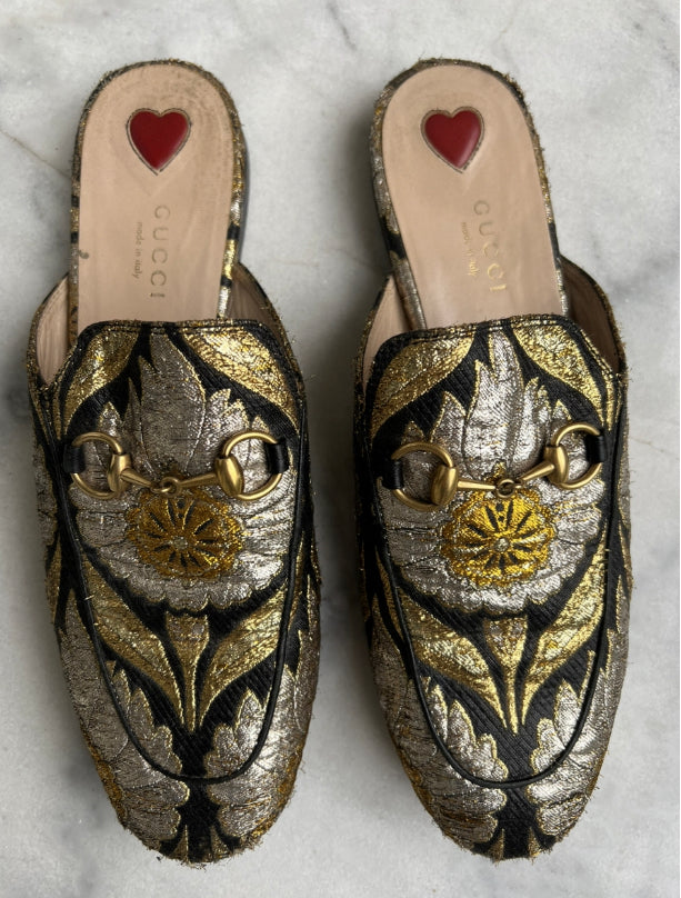 Cloth sandals Size 37 EU