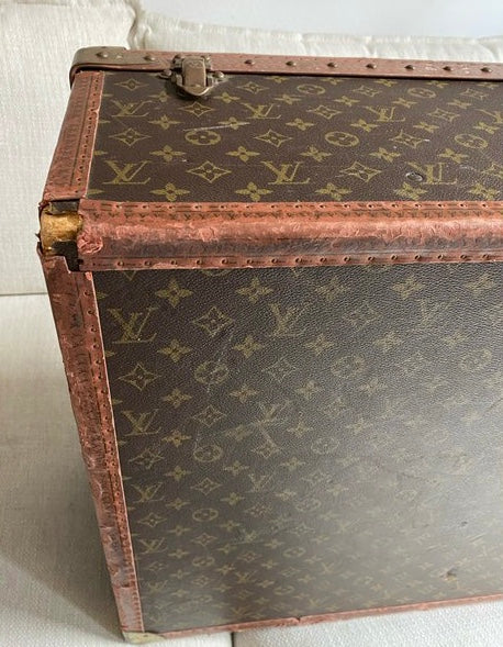 Leather travel bag