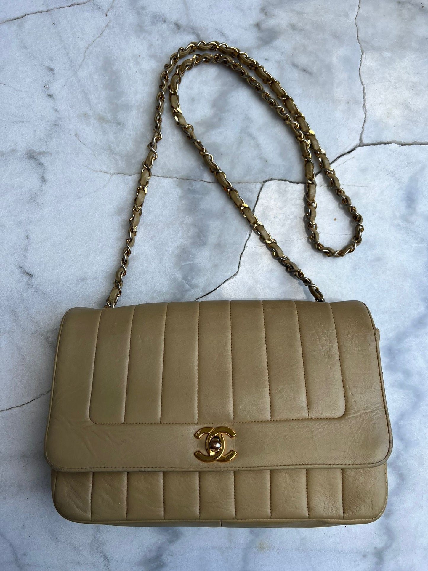 Vintage Diana single flap