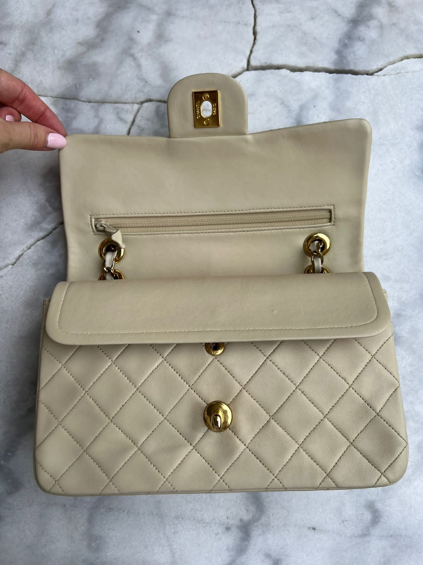 Classic double flap