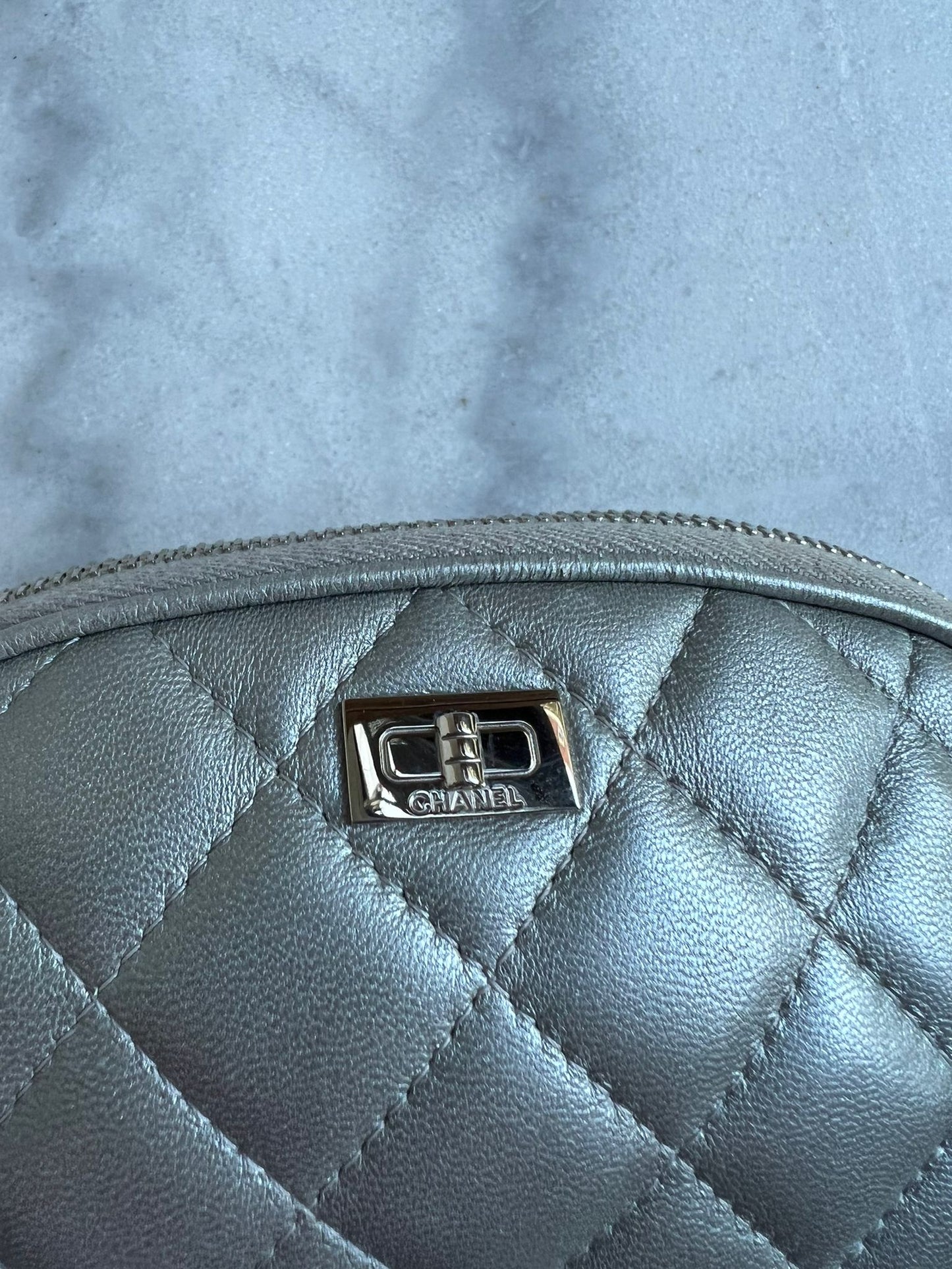 Pouch wallet