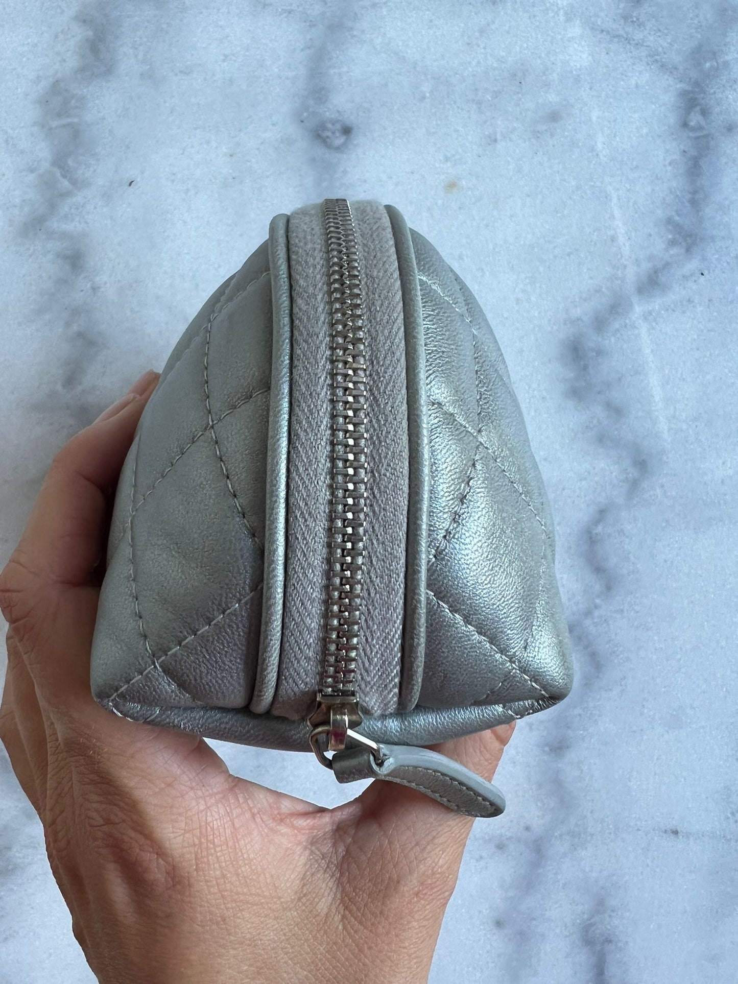 Pouch wallet