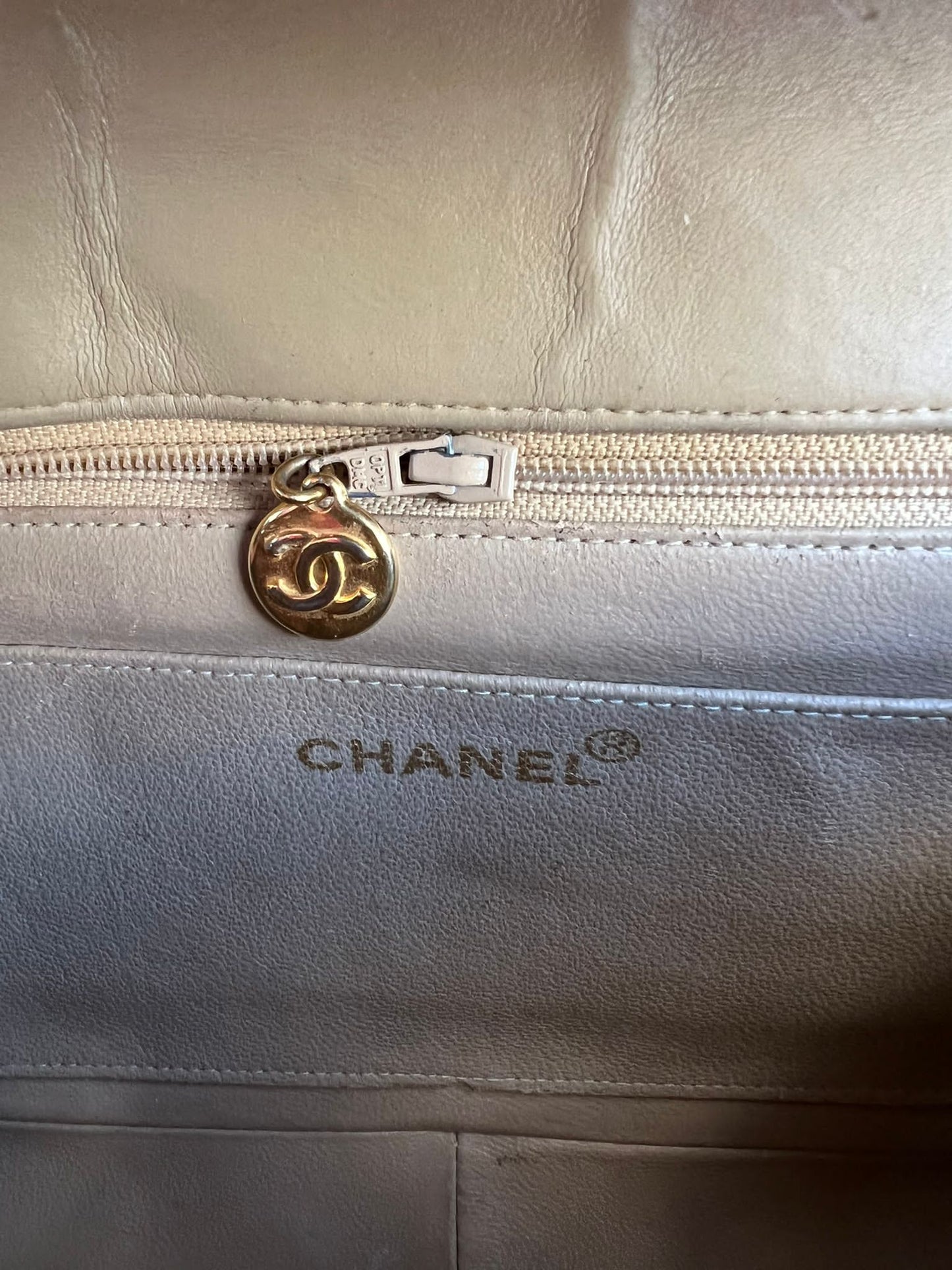 Vintage Diana single flap