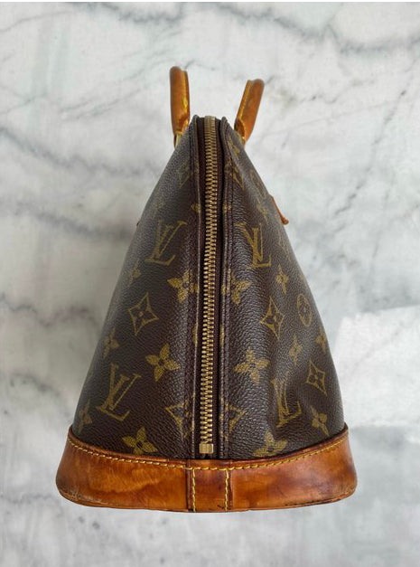 Alma leather handbag
