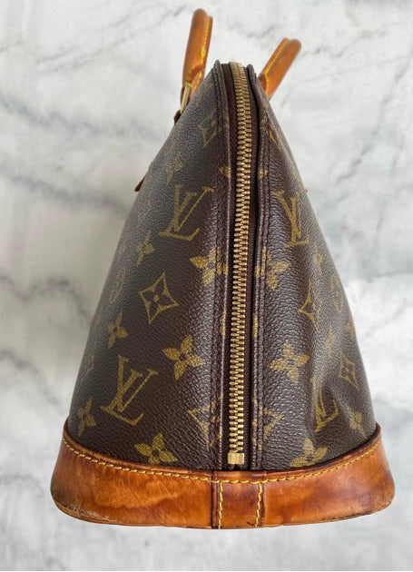 Alma leather handbag