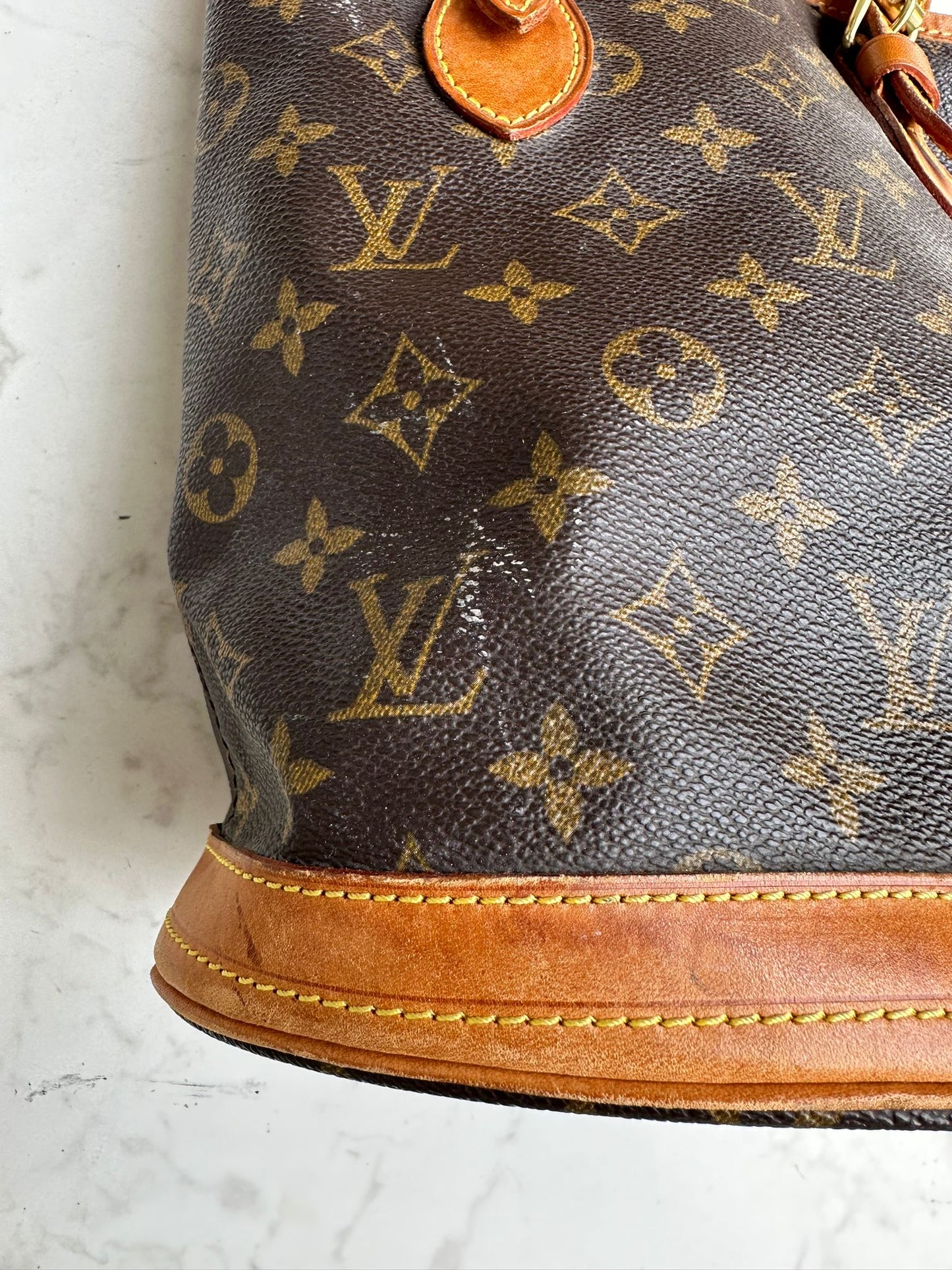 Vintage bucket PM bag