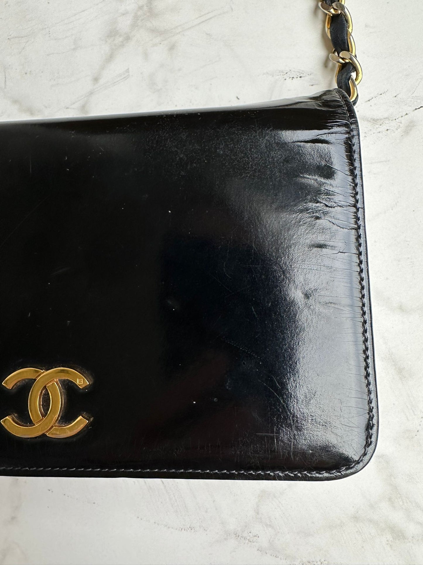 Vintage Wallet on chain