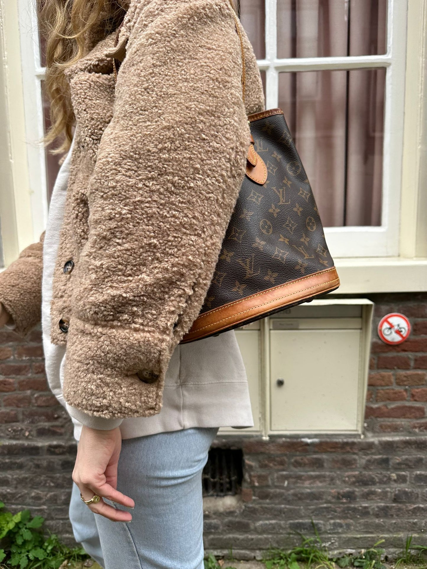 Vintage bucket PM bag