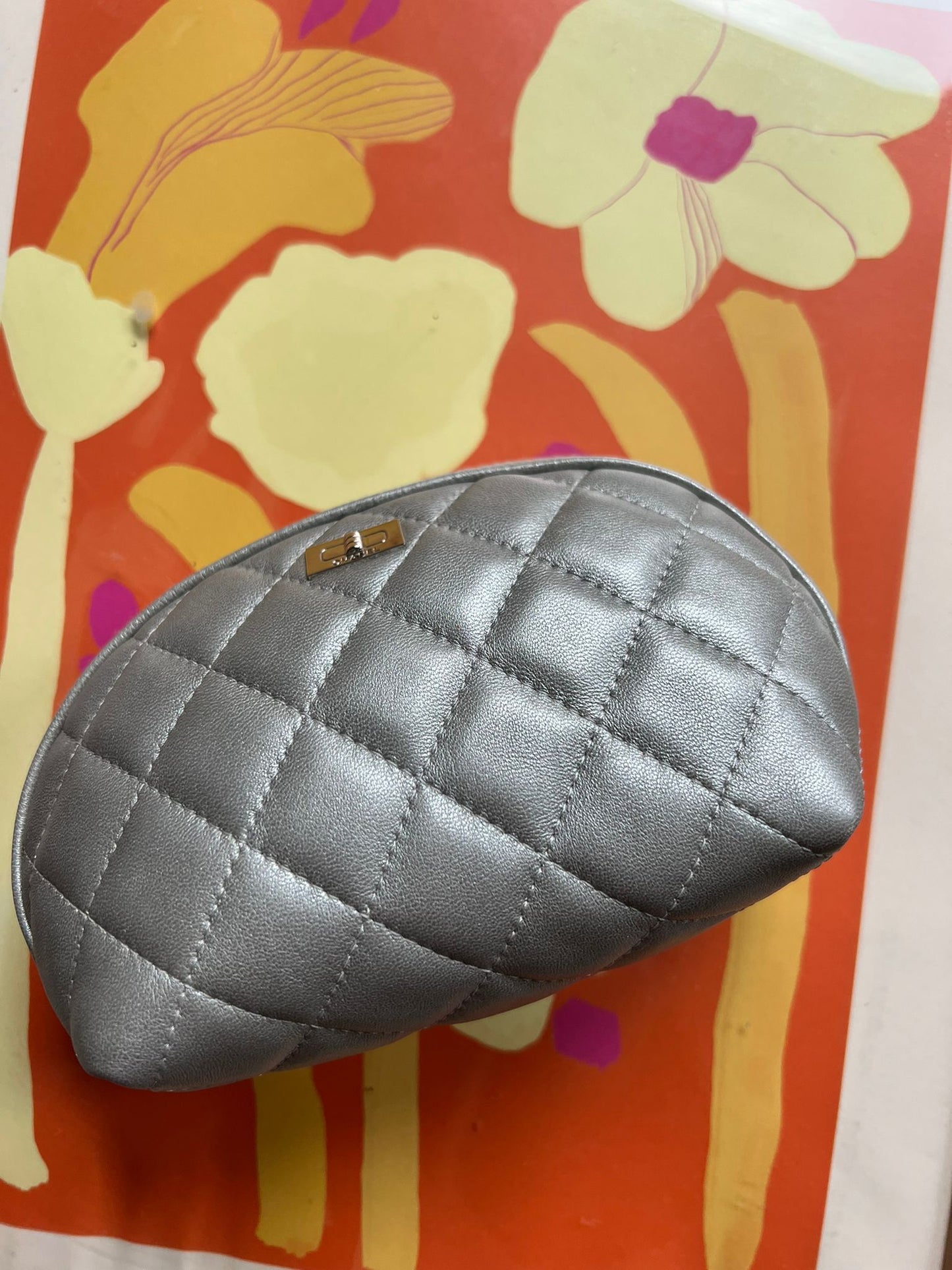 Pouch wallet